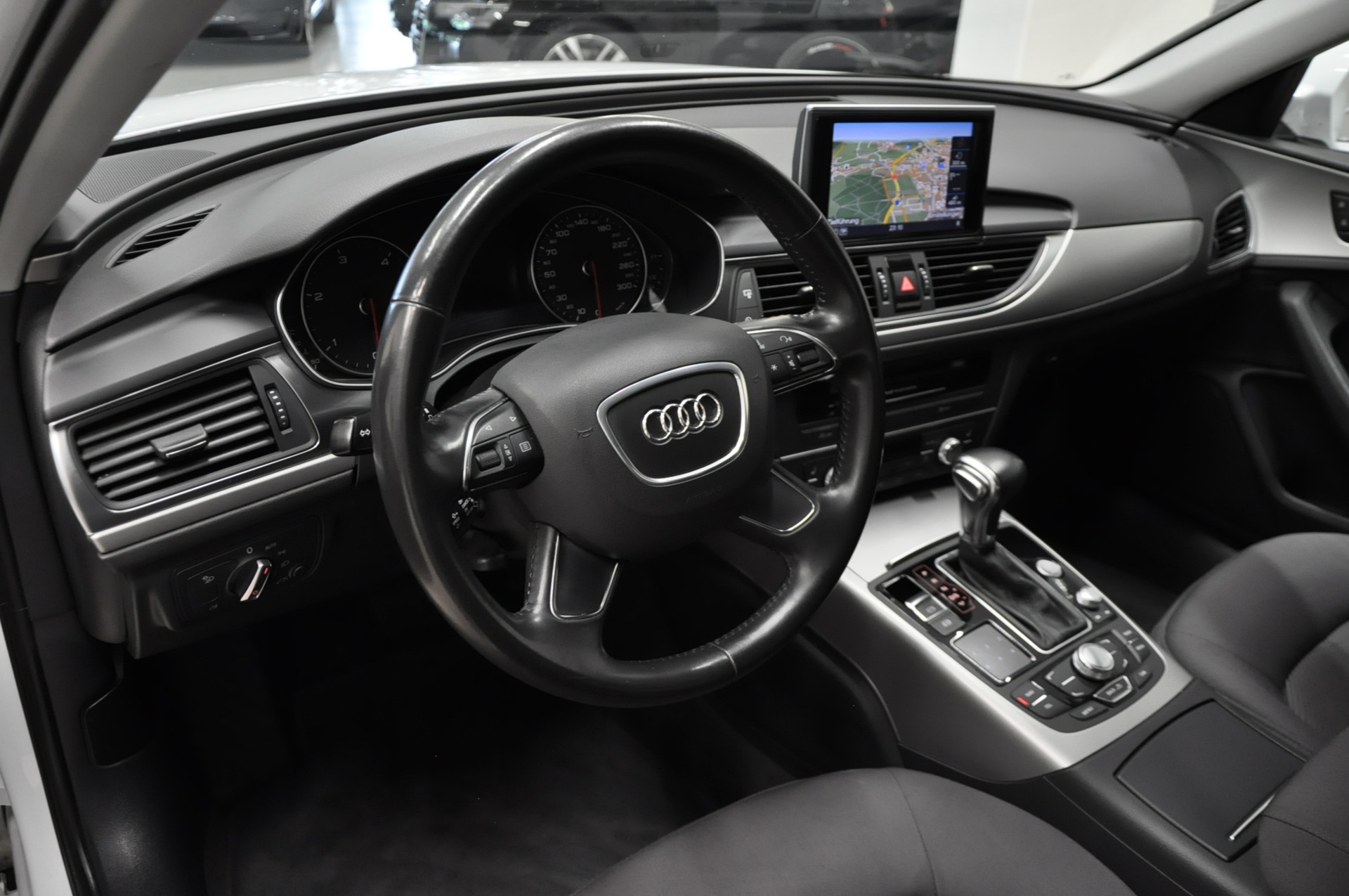 AUDI A6 Limousine 2.0 TDI multitronic-image-9