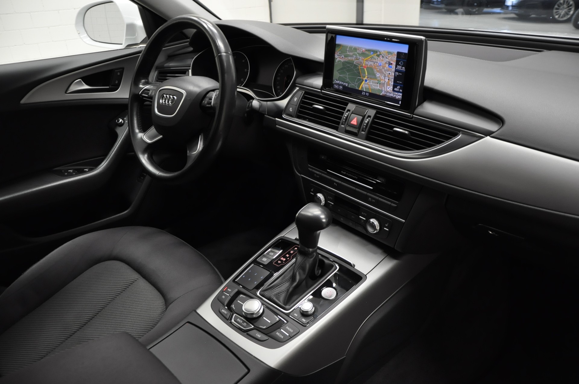 AUDI A6 Limousine 2.0 TDI multitronic-image-10