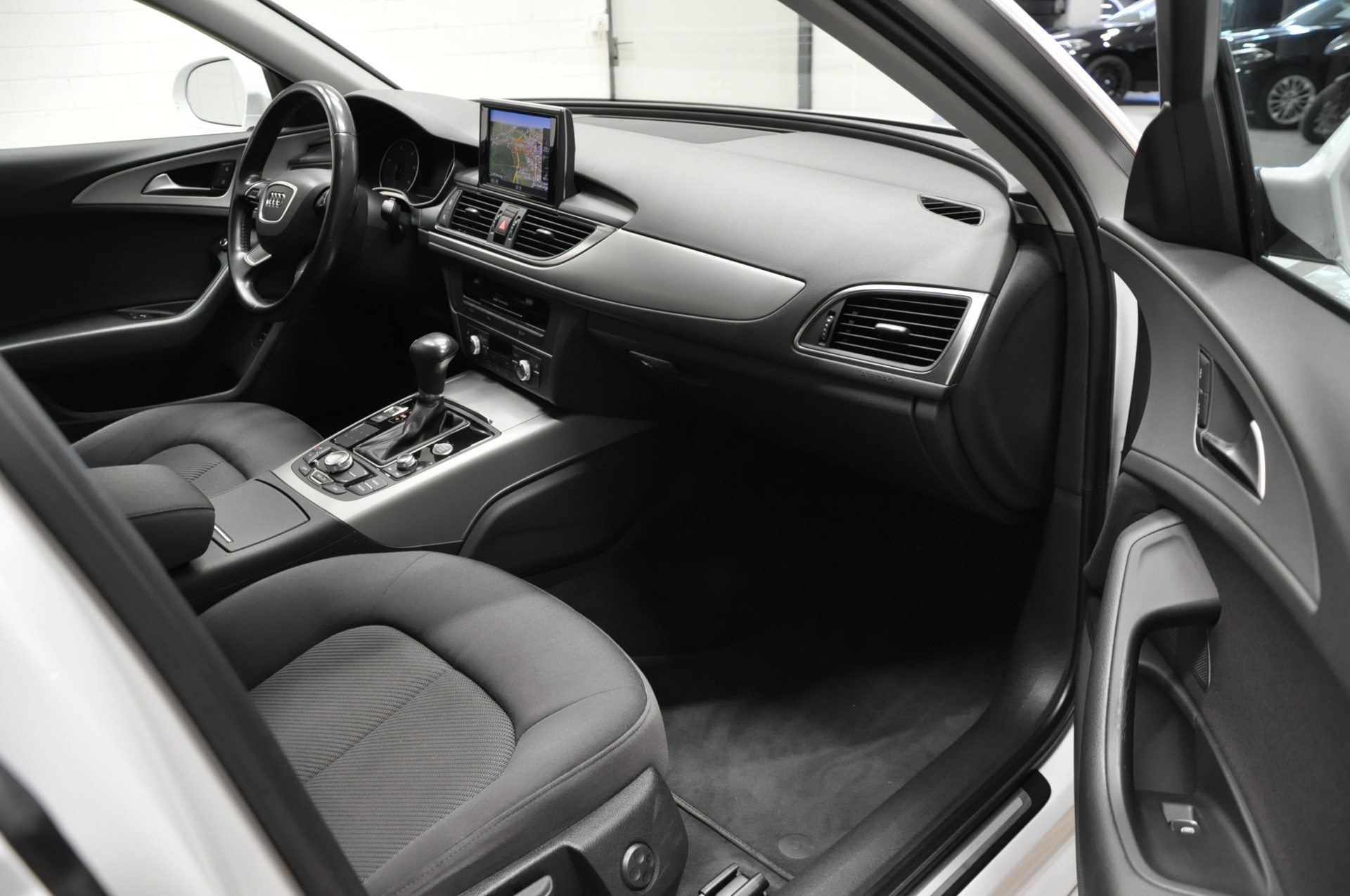 AUDI A6 Limousine 2.0 TDI multitronic-image-11