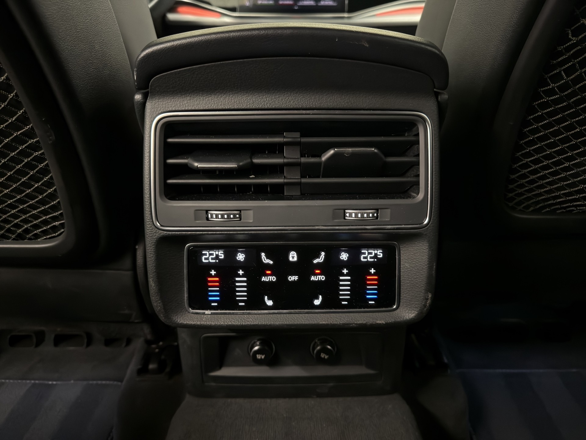 AUDI Q7 55 TFSI S Line quattro tiptronic-image-24