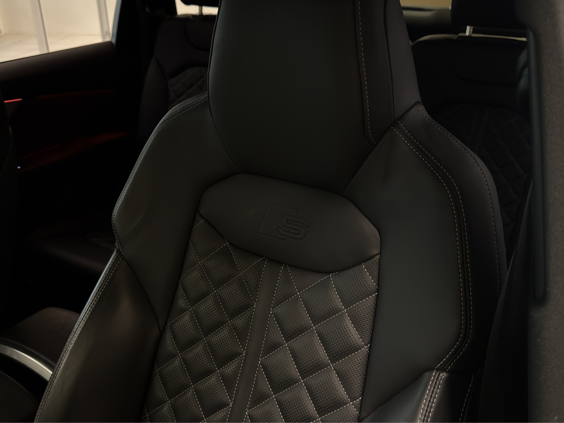 AUDI Q7 55 TFSI S Line quattro tiptronic-image-27