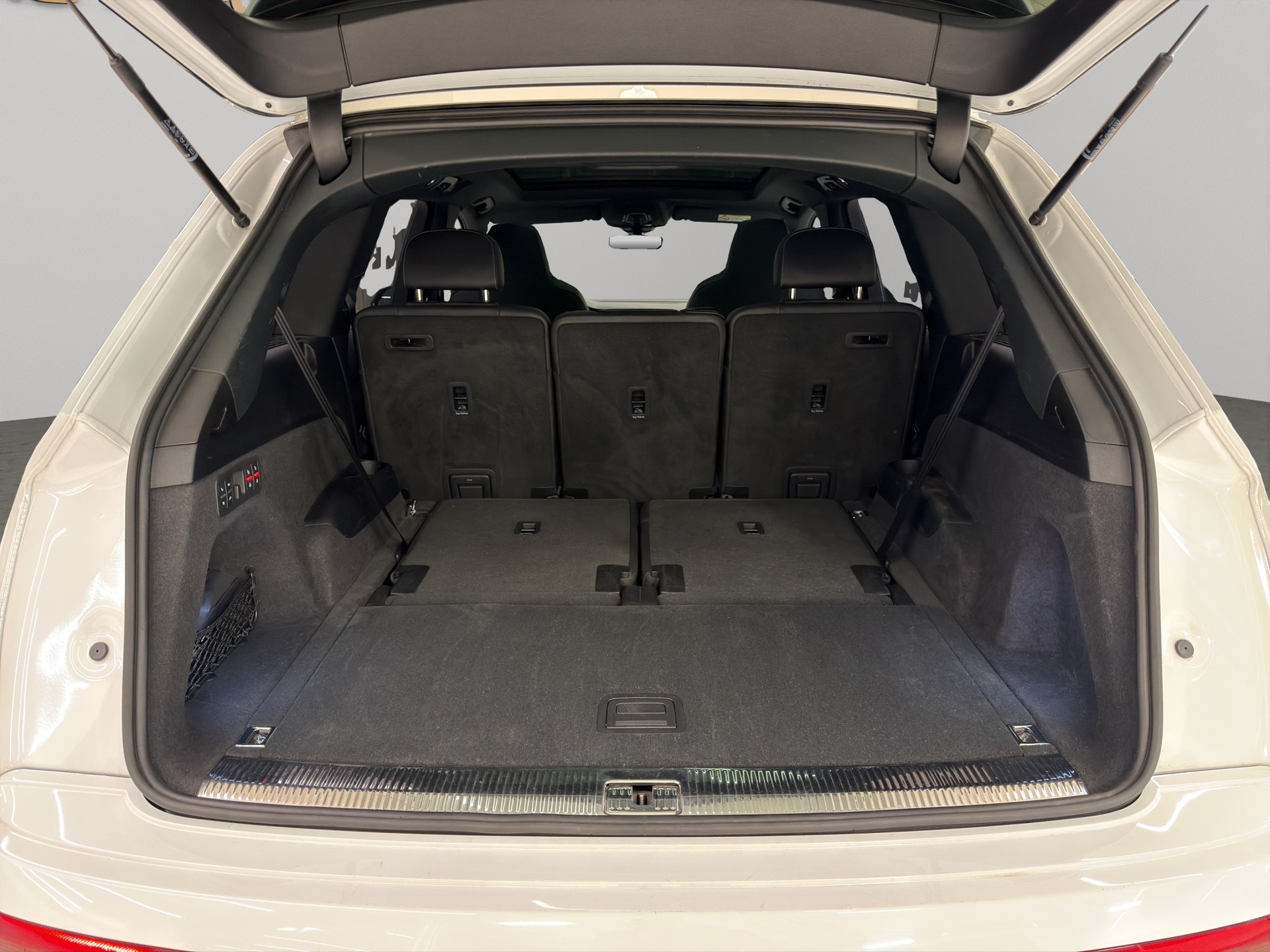 AUDI Q7 55 TFSI S Line quattro tiptronic-image-28