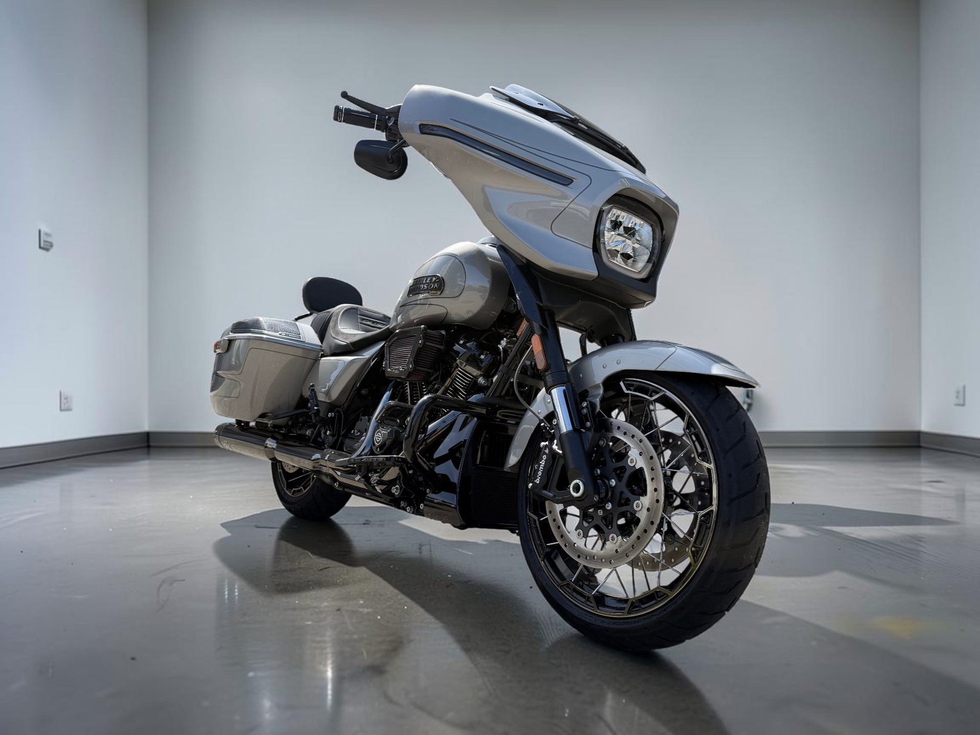 HARLEY-DAVIDSON FLHXSE Street Glide CVO 121-image-9