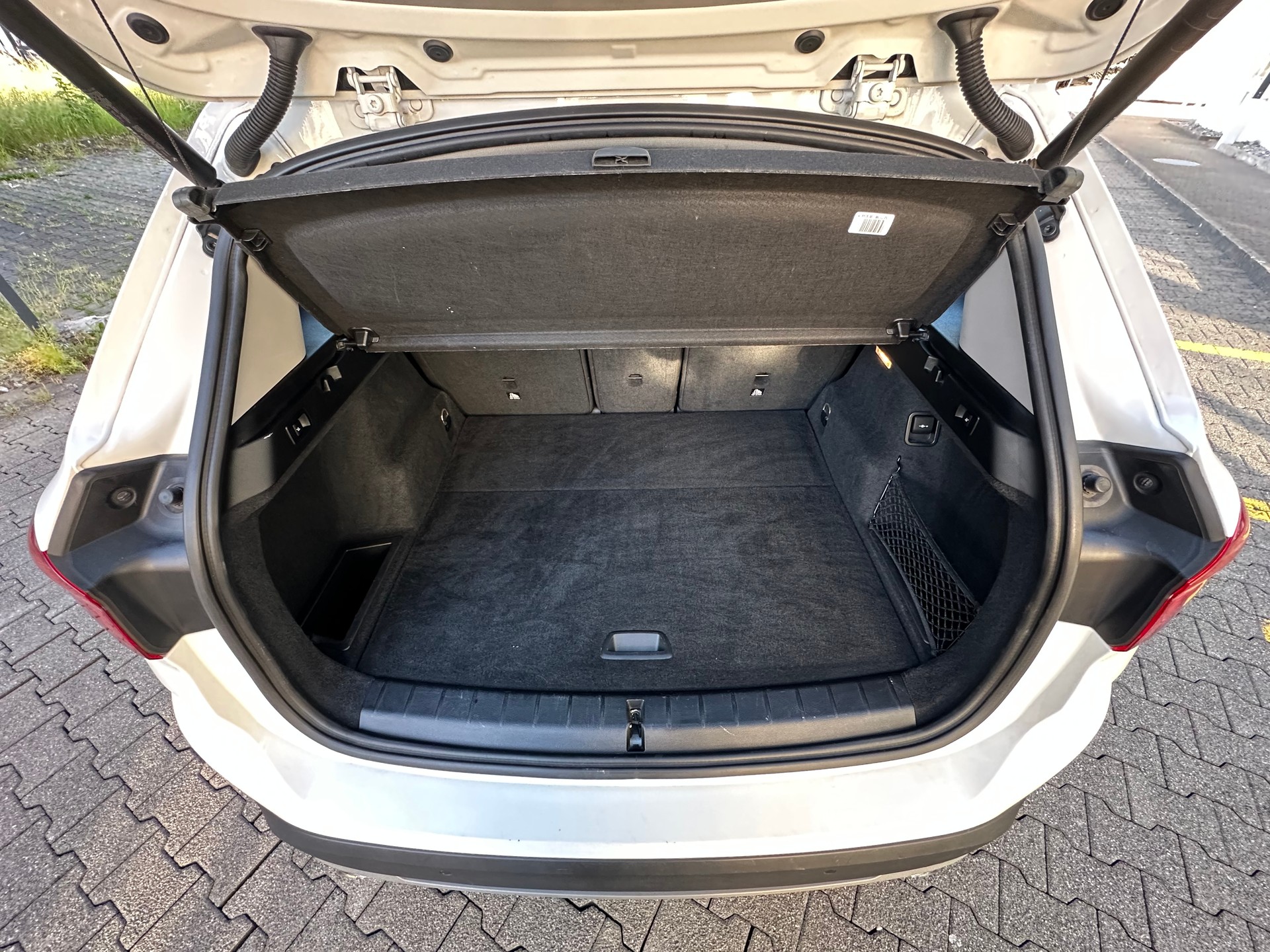 BMW X1 xDrive 18d Steptronic-image-9