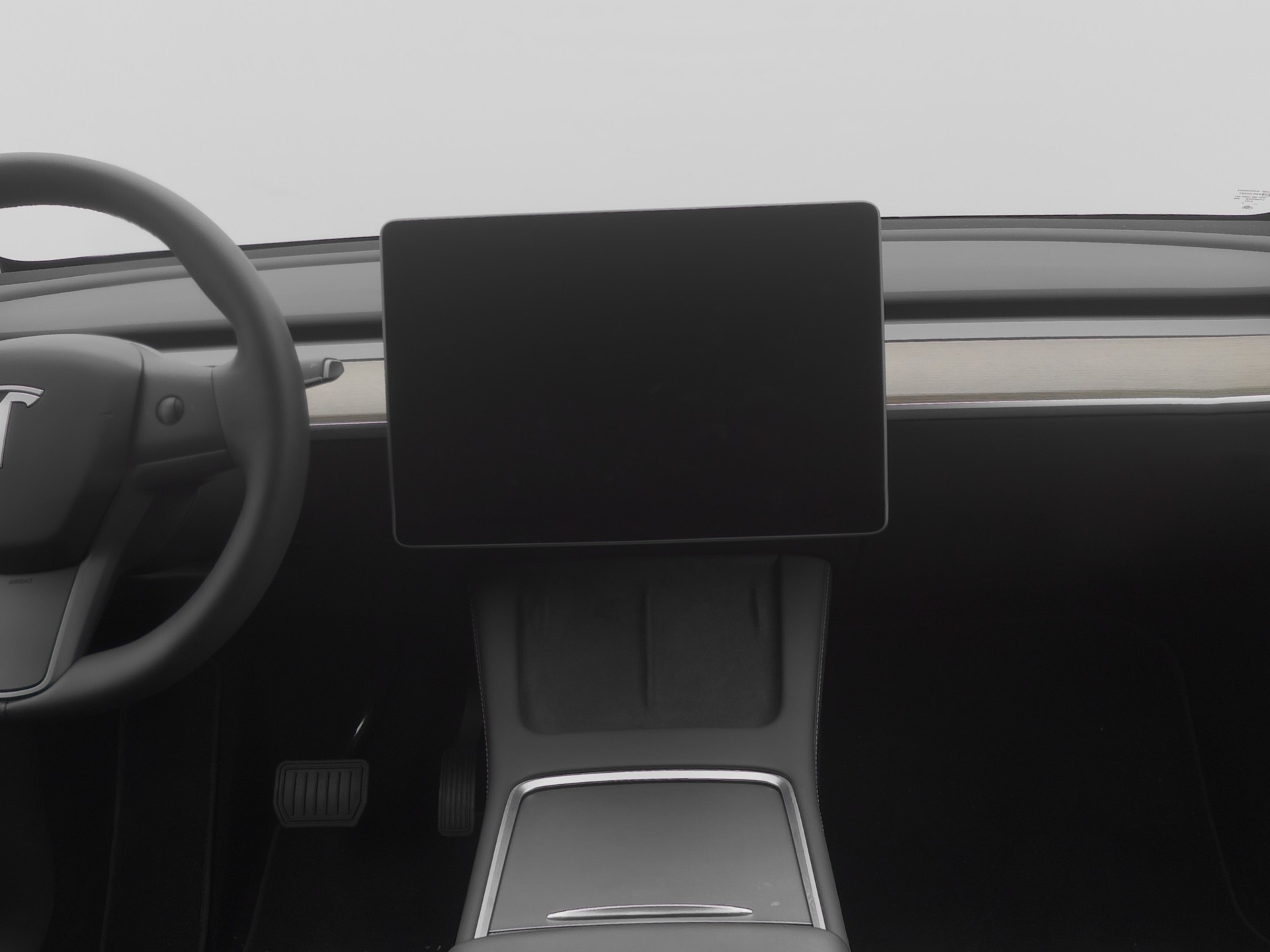 TESLA Model Y Long Range-image-7