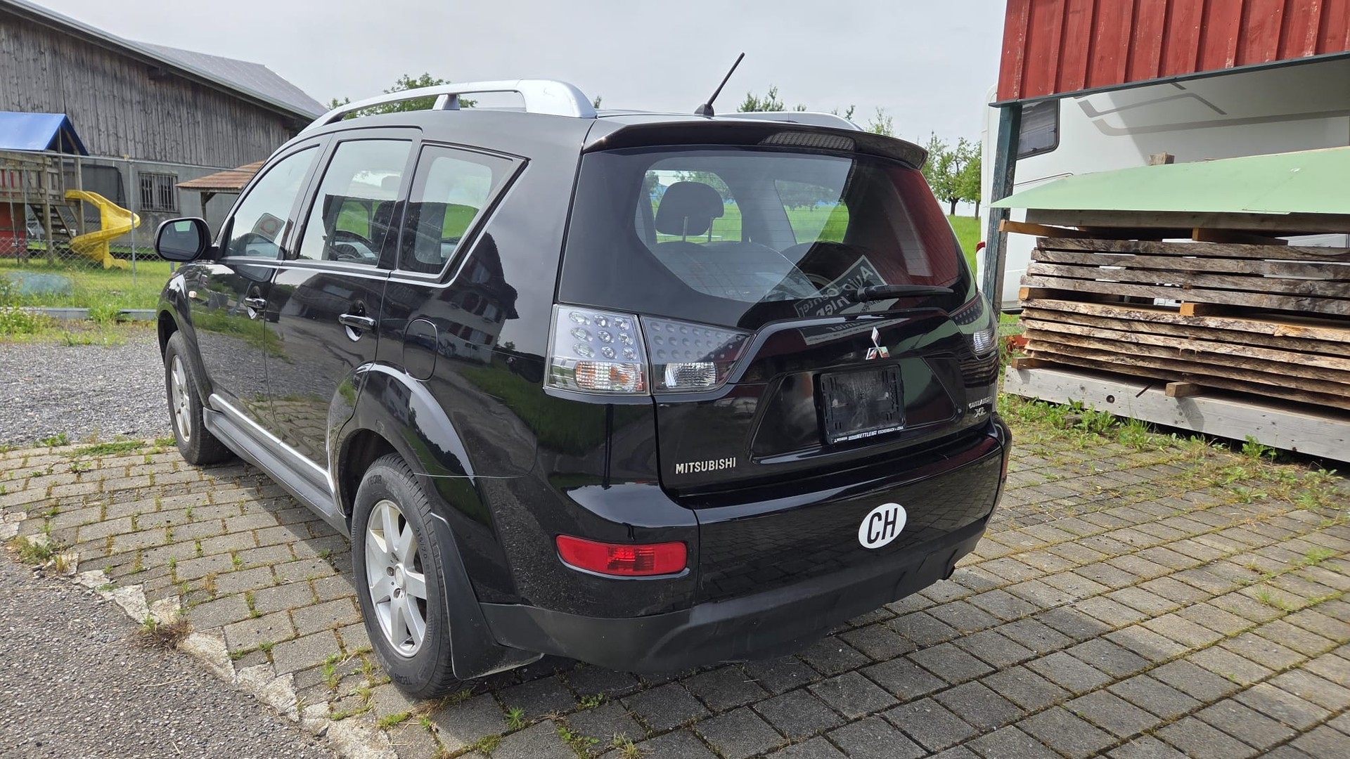 MITSUBISHI Outlander 2.4 Invite 4WD-showroom-element-3