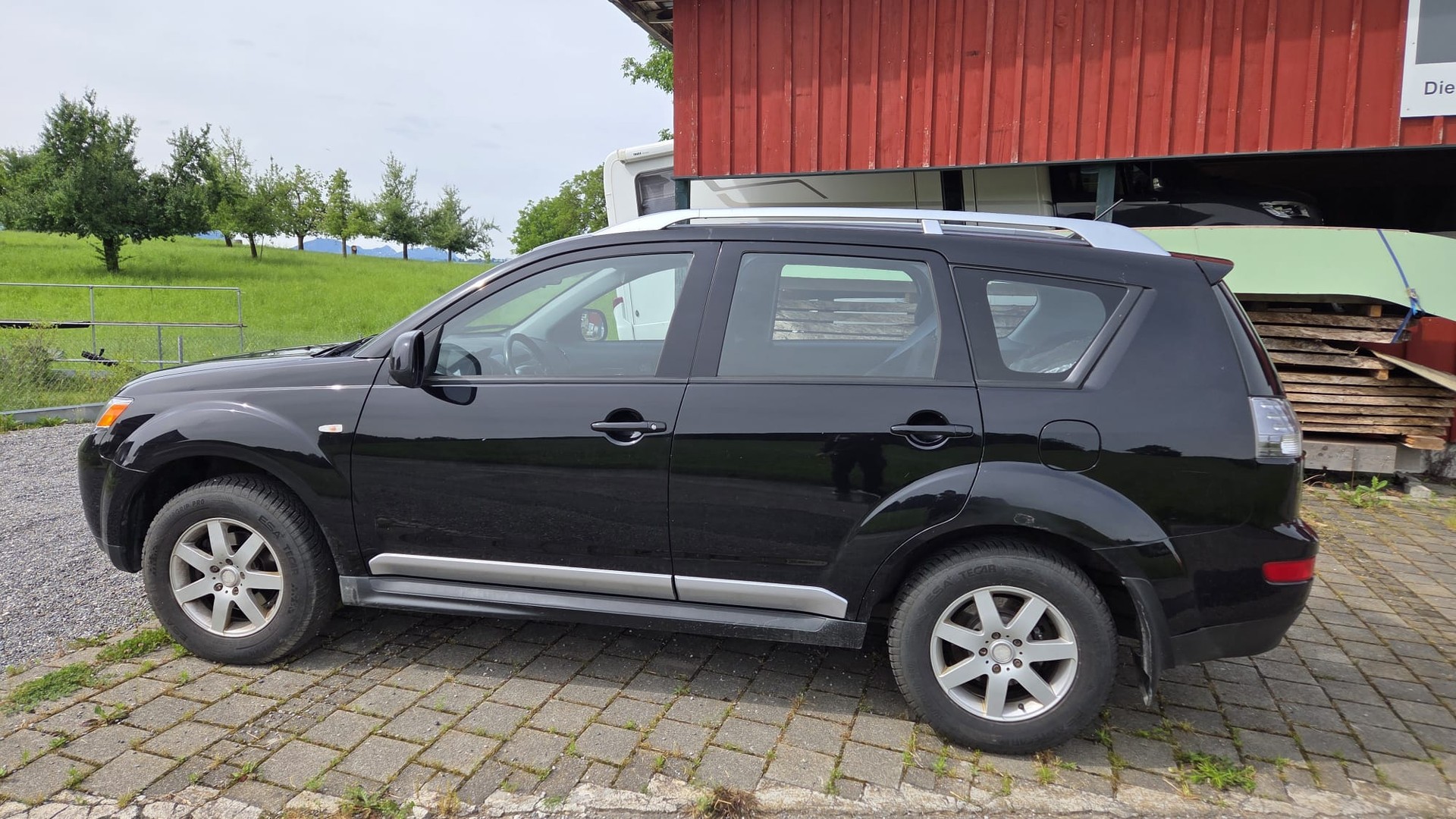 MITSUBISHI Outlander 2.4 Invite 4WD-showroom-element-2
