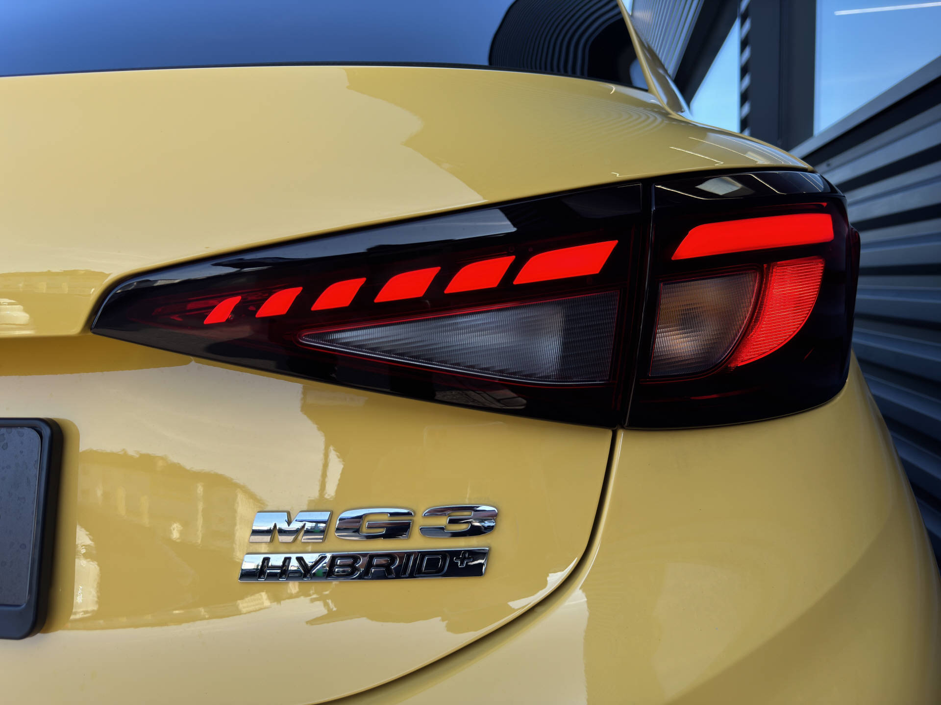 MG 3 1.5 Hybrid+ Luxury-image-7