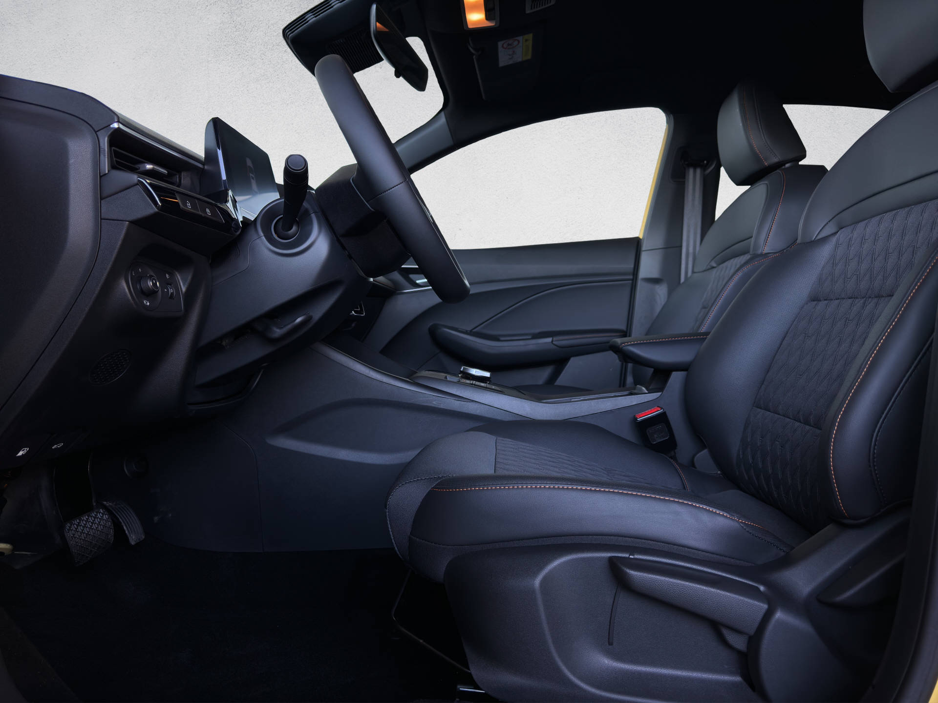 MG 3 1.5 Hybrid+ Luxury-image-12