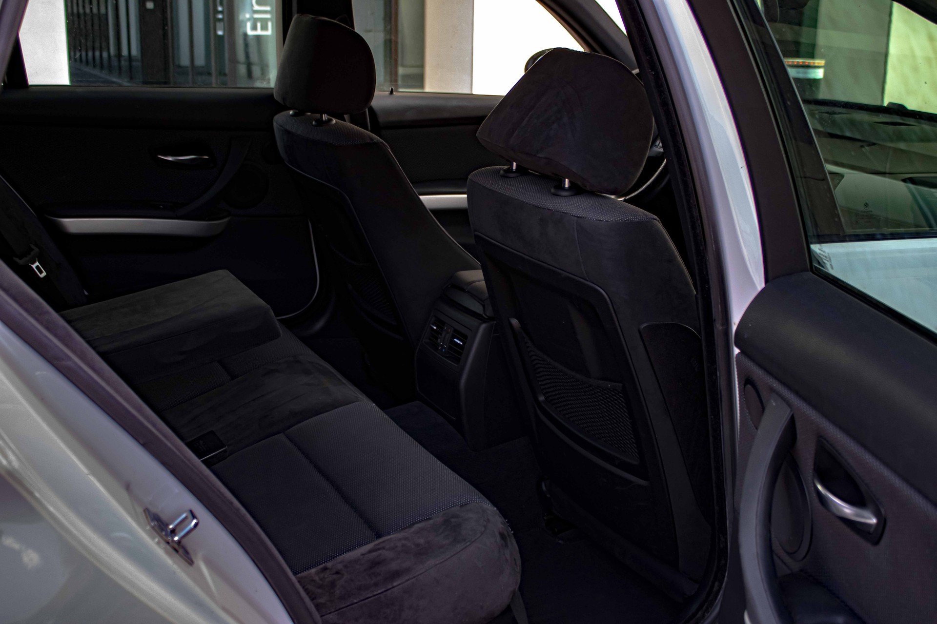 BMW 325i M Paket Touring-image-12