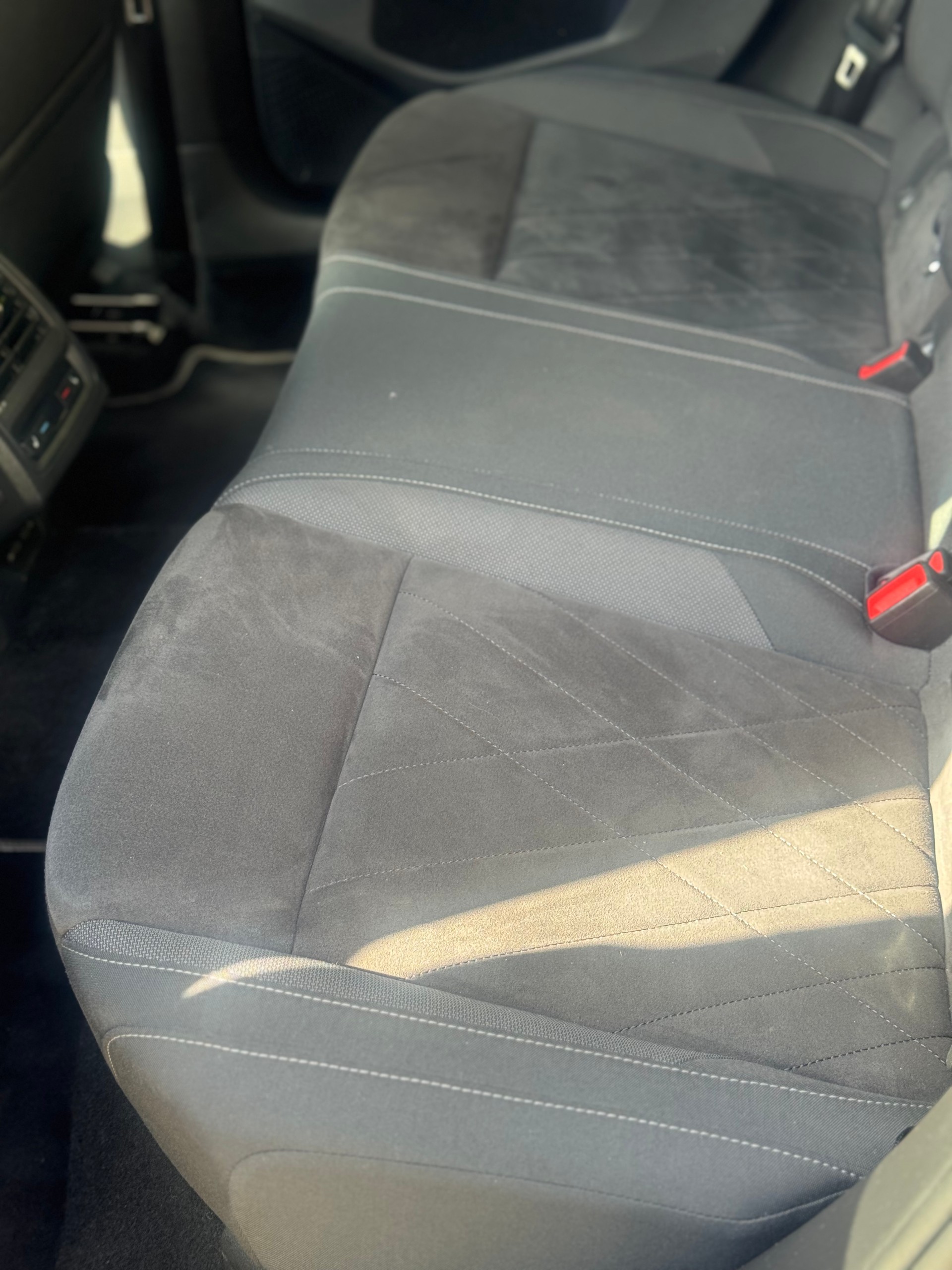 VW Golf 1.5 eTSI mHEV ACT Style DSG-image-10