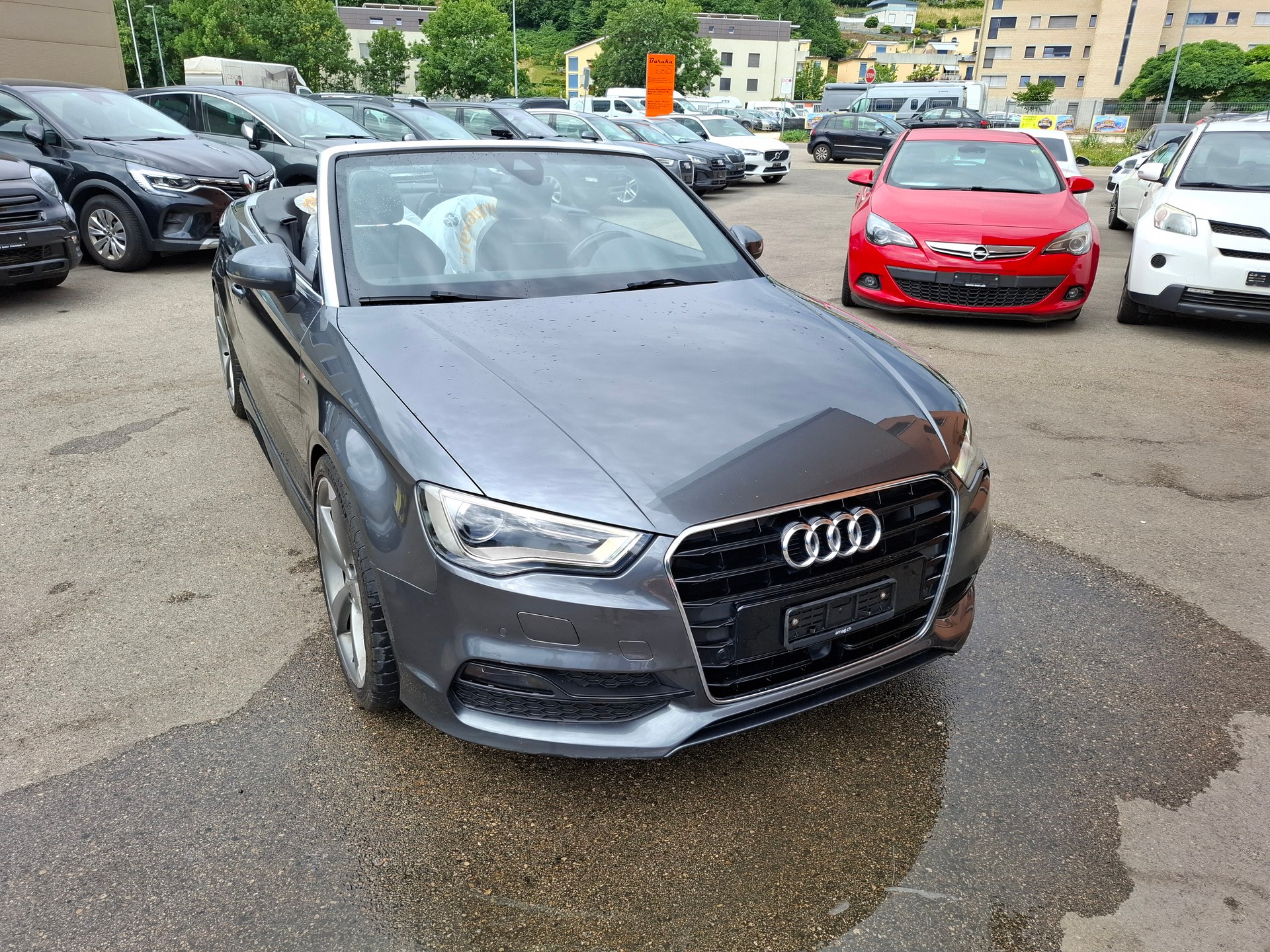 AUDI A3 Cabriolet 1.4 TFSI Ambition S-tronic-image-2
