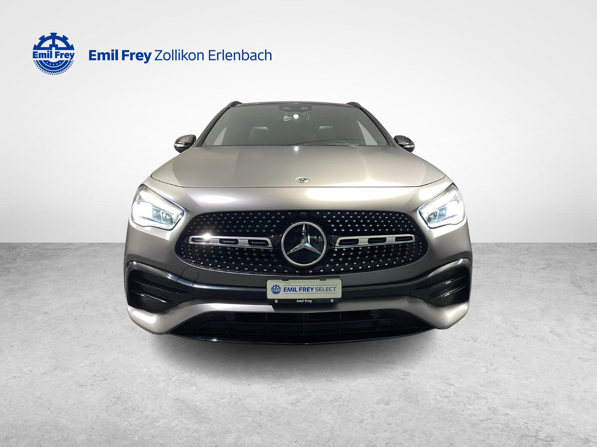 MERCEDES-BENZ GLA 200 AMG Line 4matic-image-9