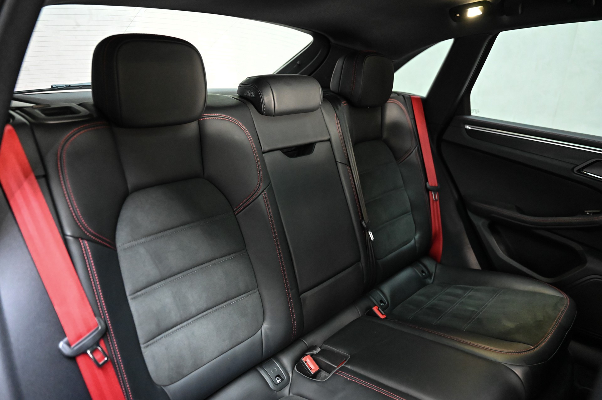 PORSCHE Macan 2.9 V6 GTS-image-32