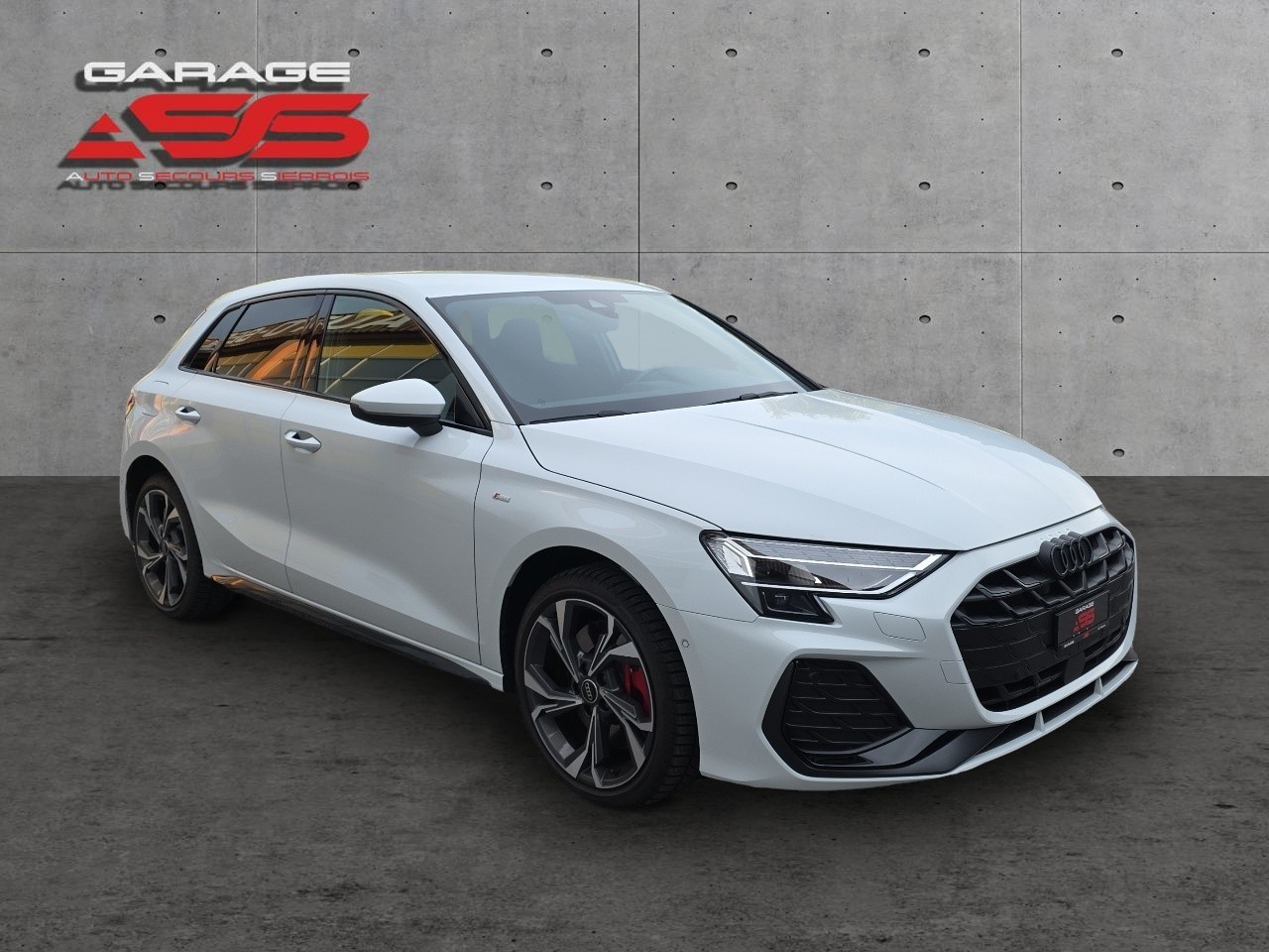 AUDI A3 Sportback 45 TFSI e S line Attraction S-tronic