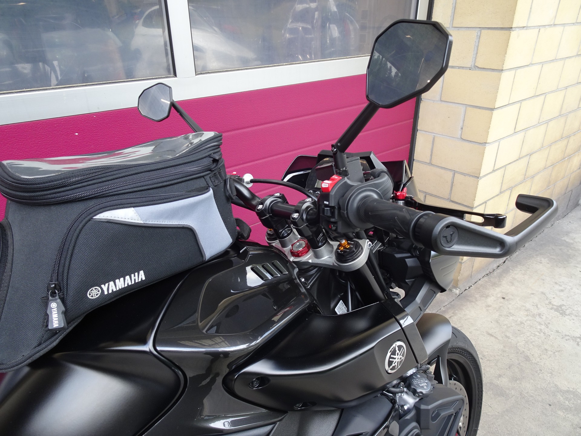 YAMAHA MT-10 ABS-image-4
