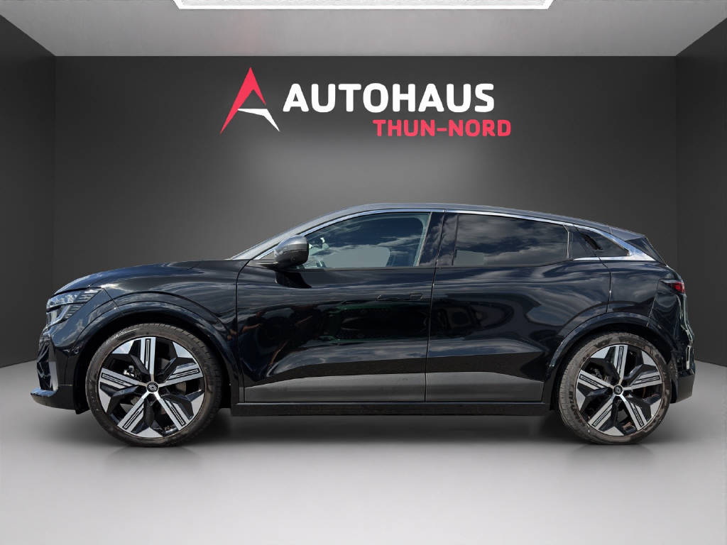 RENAULT Megane E-Tech-showroom-element-1