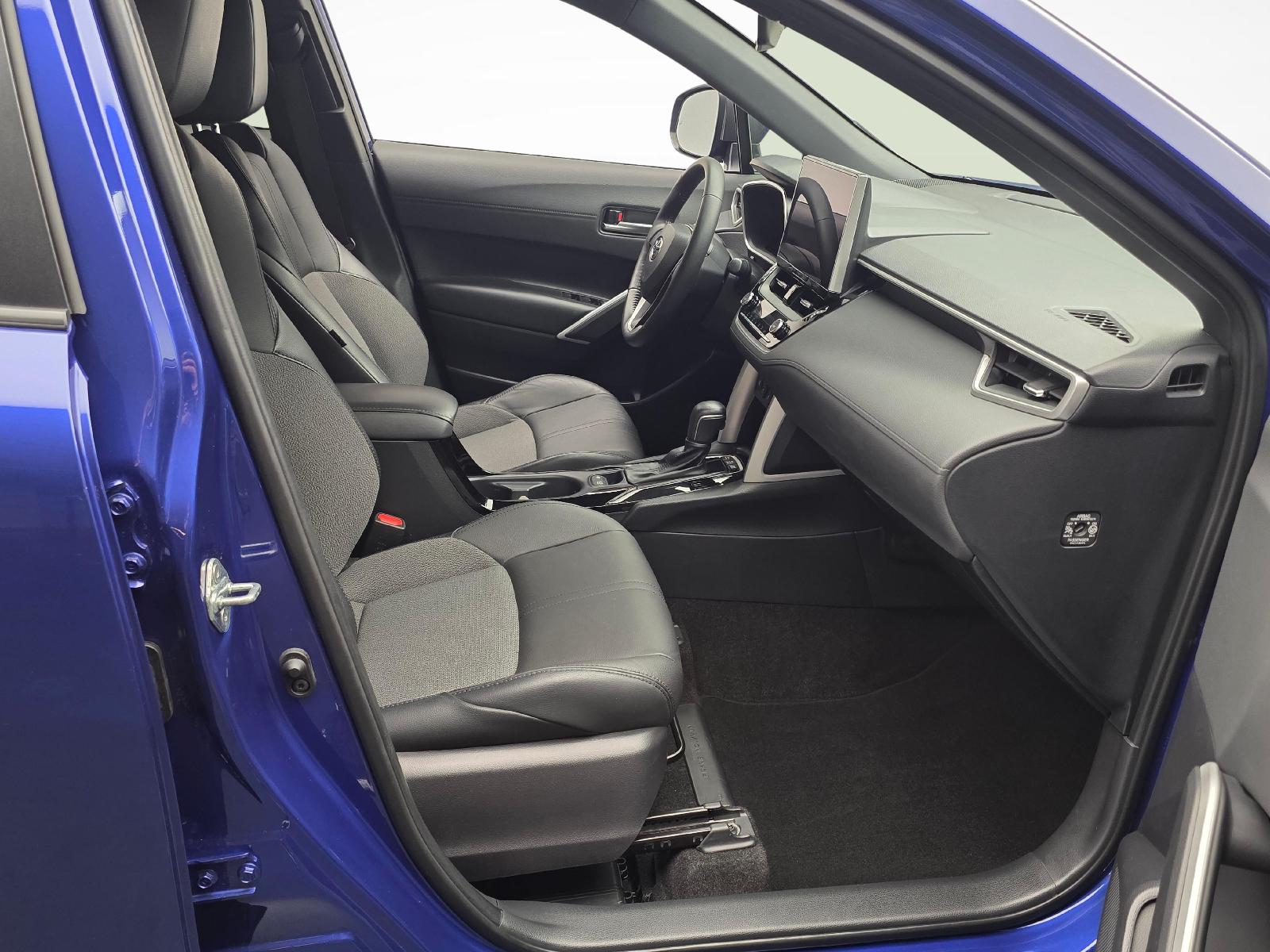 TOYOTA Corolla Cross 2.0 HSD Trend-image-9