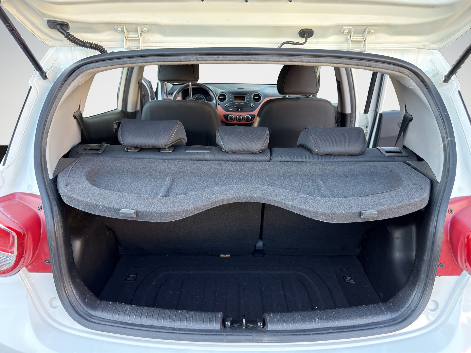 HYUNDAI i10 1.2 Vertex-image-12