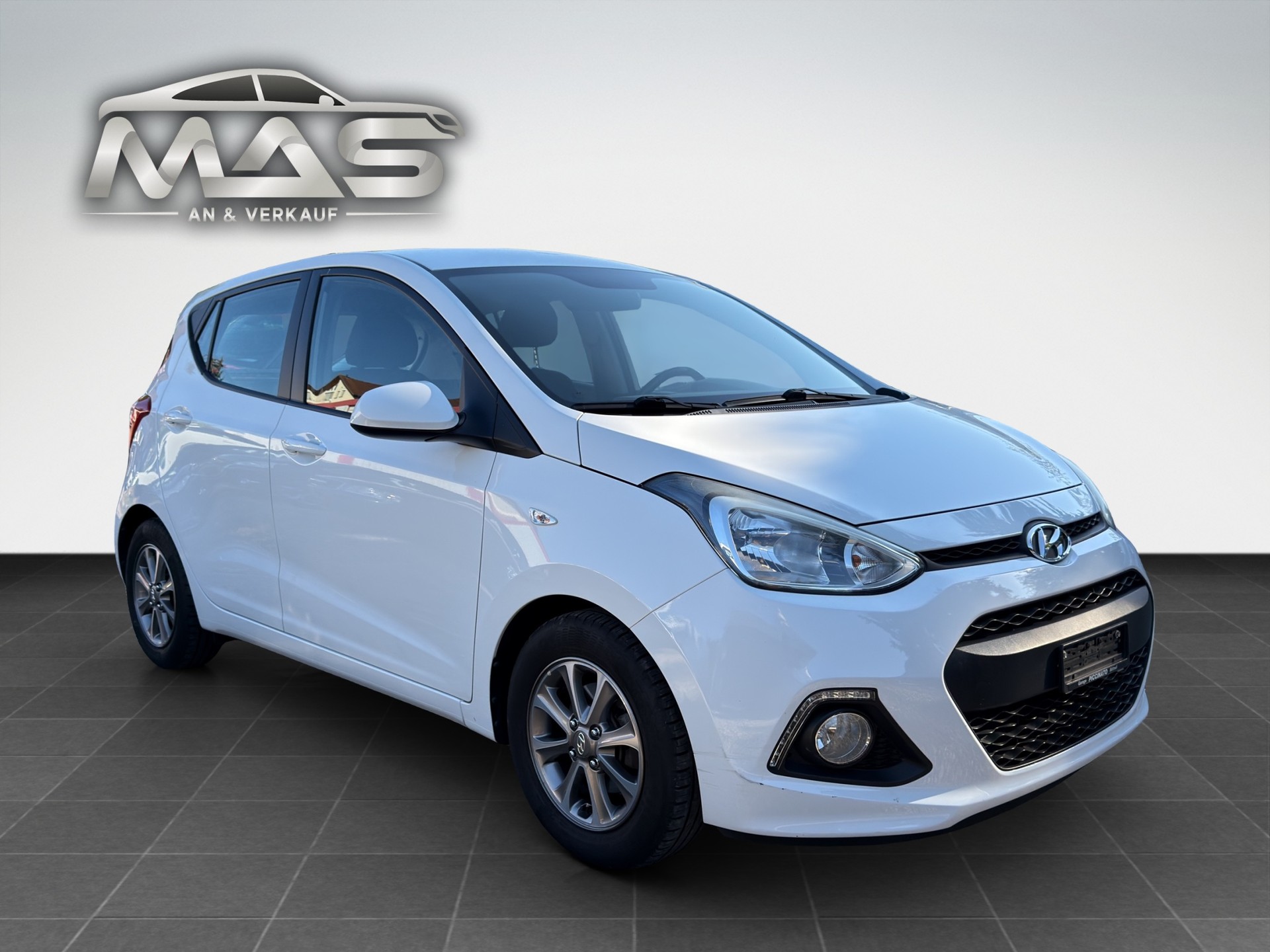 HYUNDAI i10 1.2 Vertex-image-7