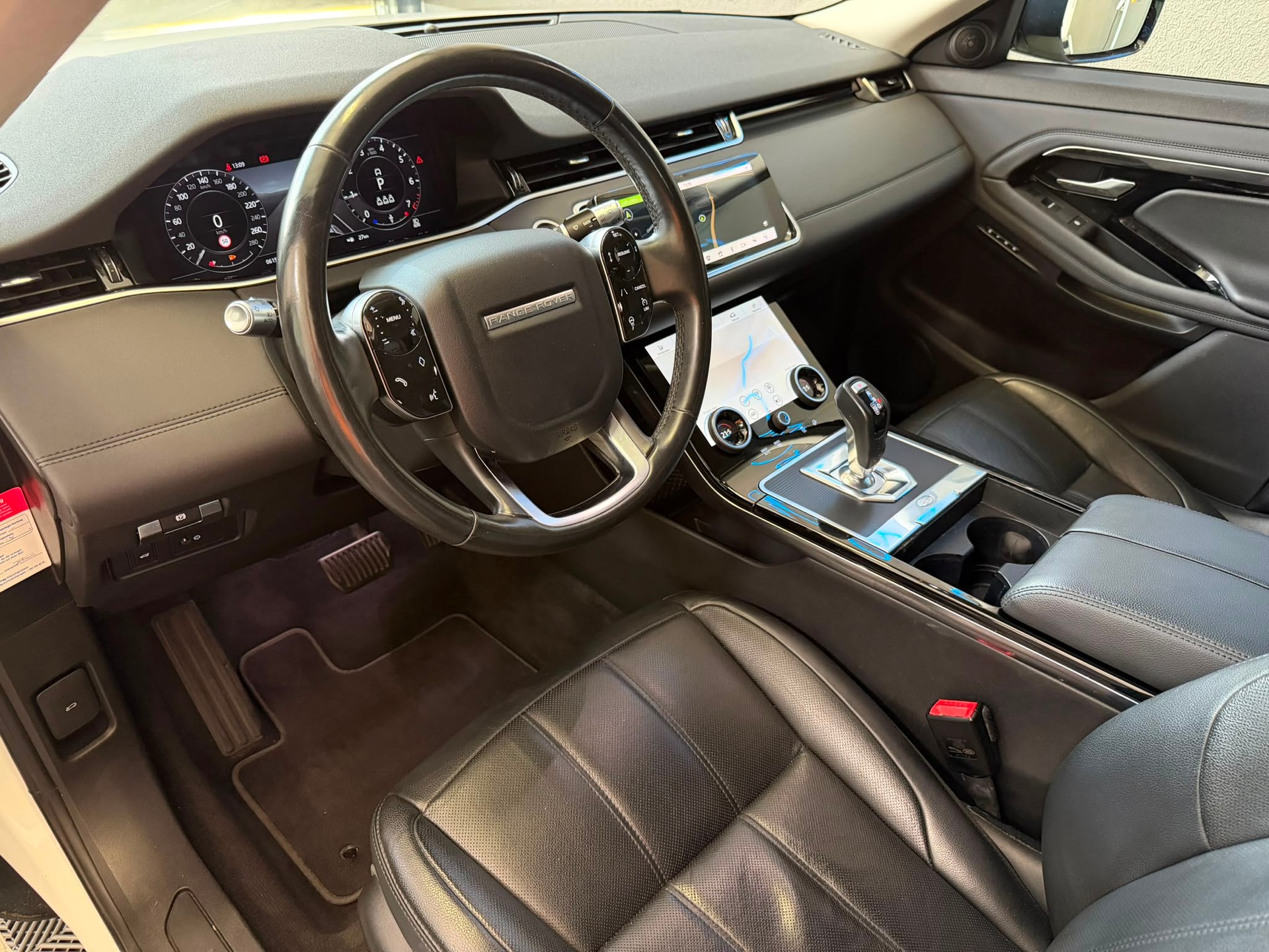 LAND ROVER Range Rover Evoque P 200 MHEV AT9-showroom-element-1