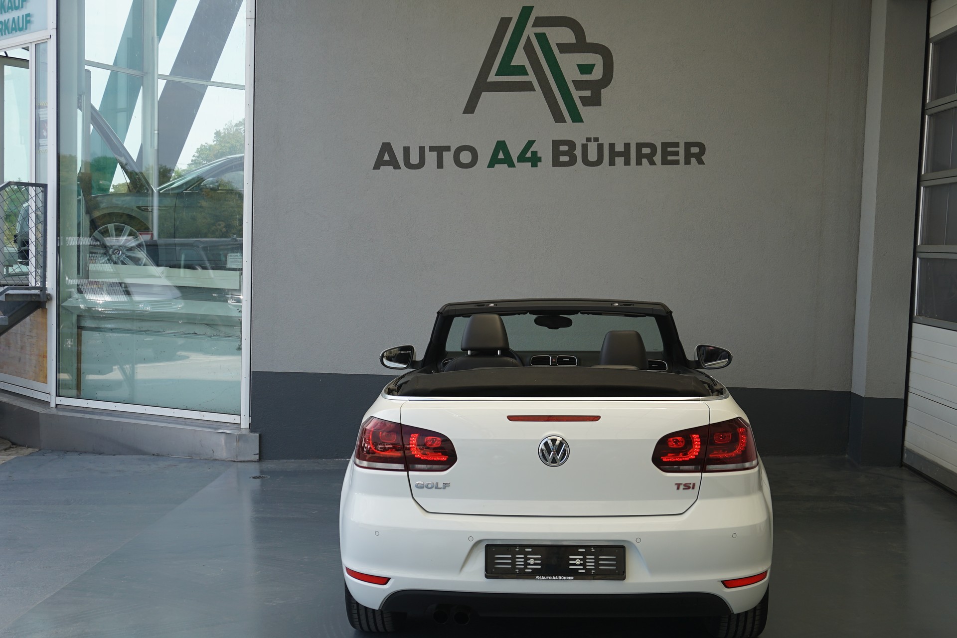 VW Golf 1.4 TSI 160PS 6-Gang Cabriolet-image-11