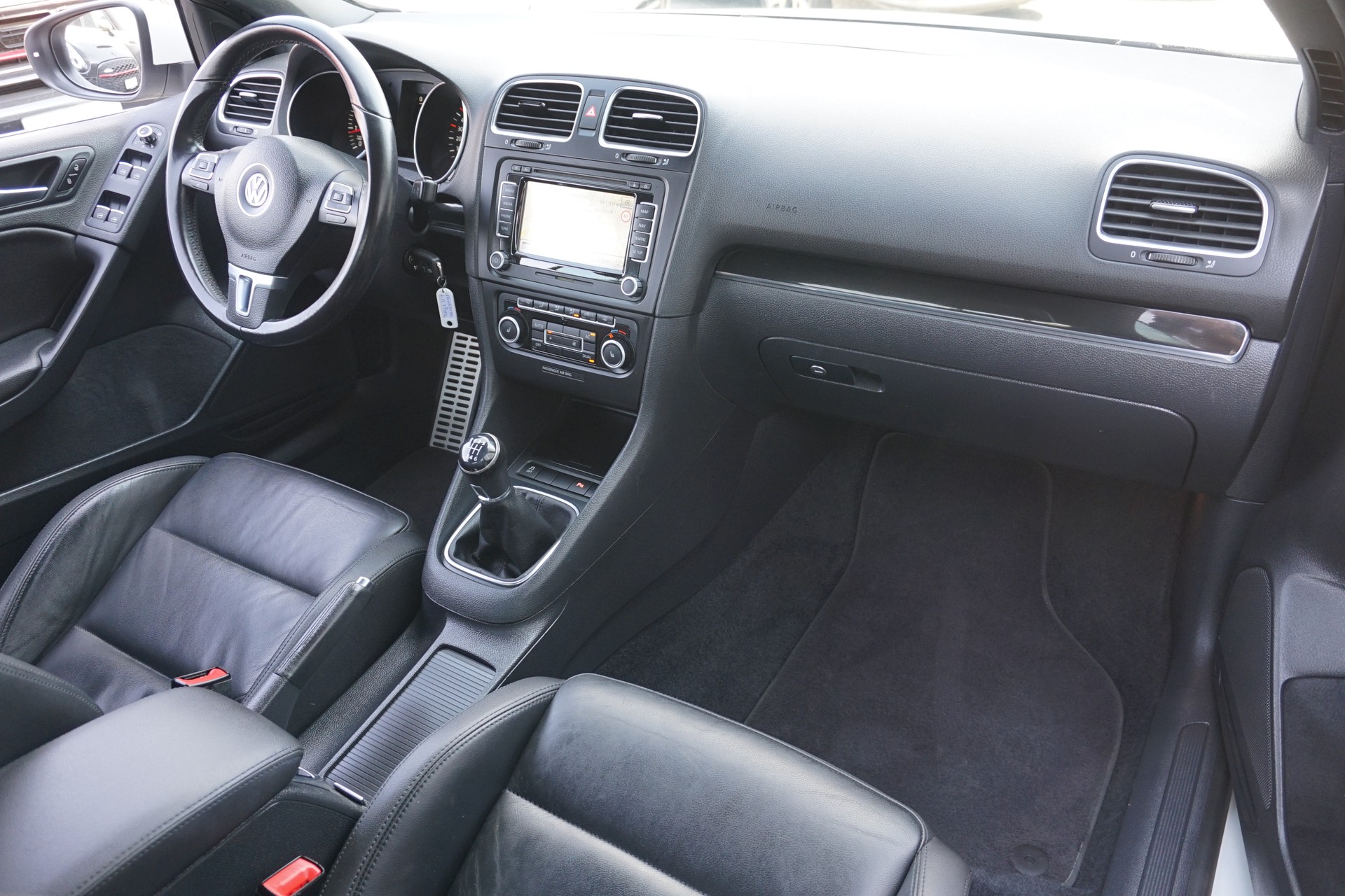 VW Golf 1.4 TSI 160PS 6-Gang Cabriolet-image-23