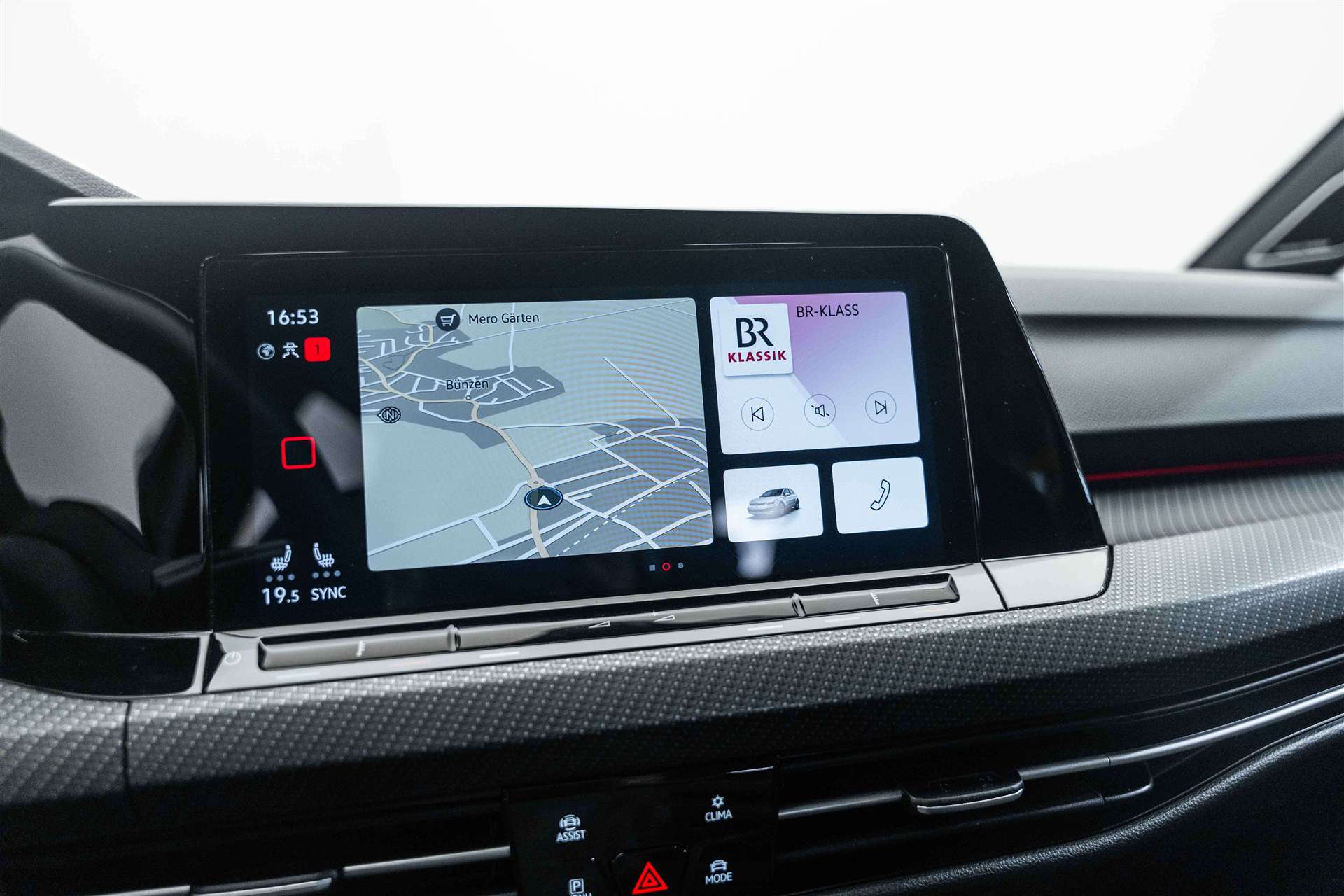 VW VW Golf 1.5 eTSI mHEV ACT R-Line DSG-image-17