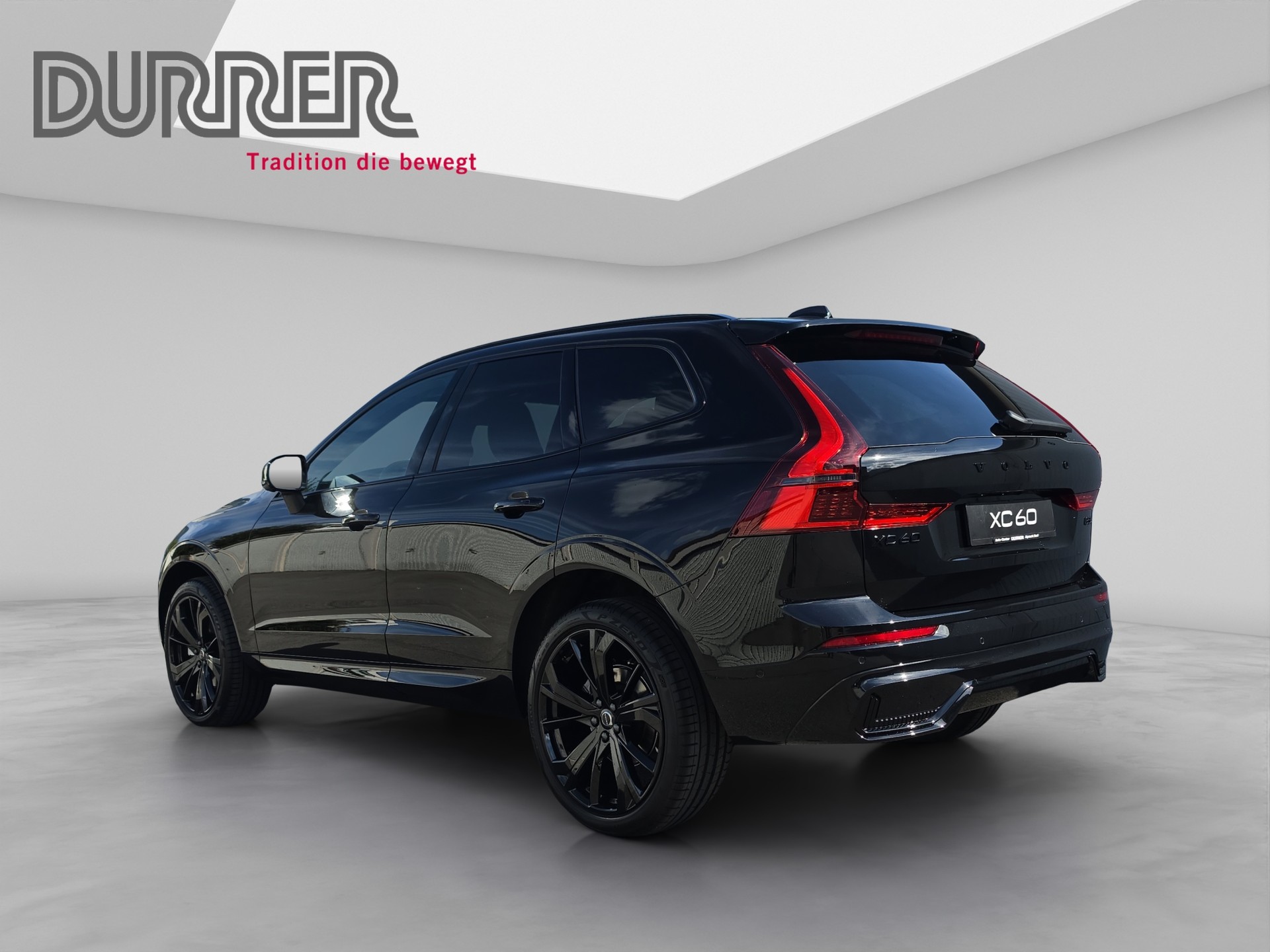 VOLVO XC60 2.0 B5 MH Black Edition AWD-showroom-element-2
