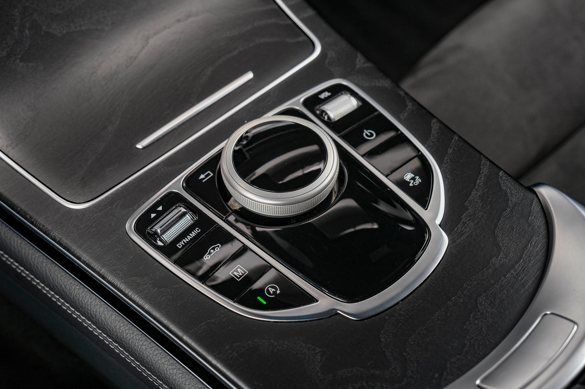 MERCEDES-BENZ GLC 250 Exclusive 4Matic 9G-Tronic-image-20