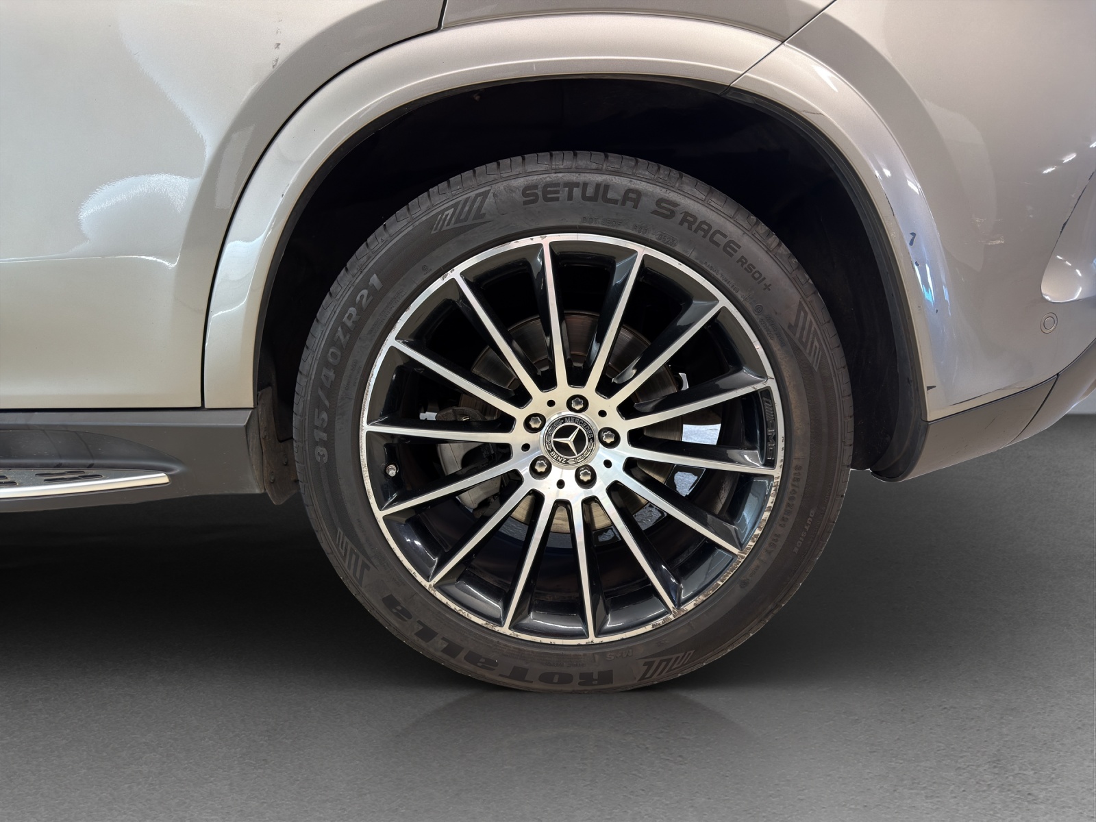 MERCEDES-BENZ GLE 300 d 4Matic-image-5
