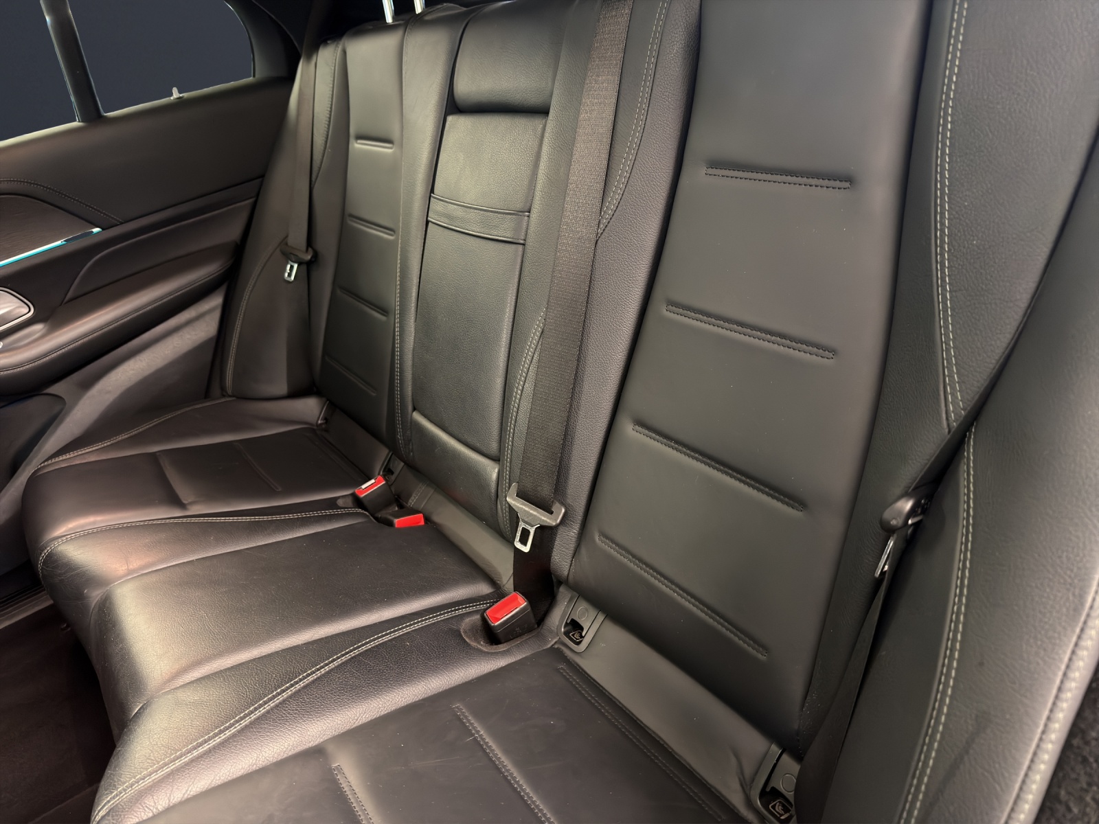 MERCEDES-BENZ GLE 300 d 4Matic-image-15