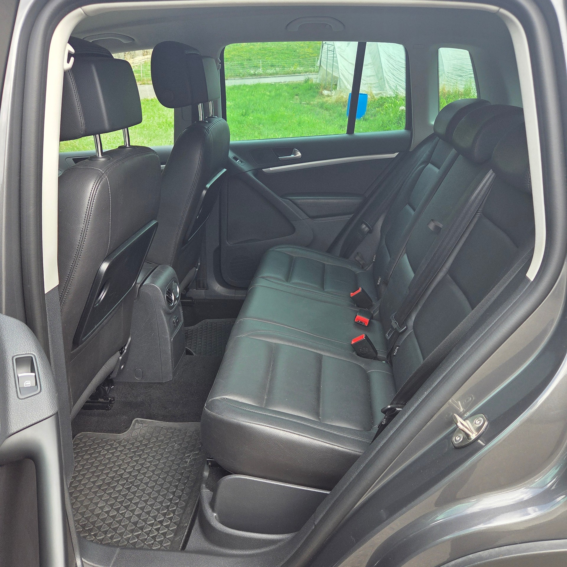 VW Tiguan 2.0 TSI Sport&Style 4Motion DSG-image-8