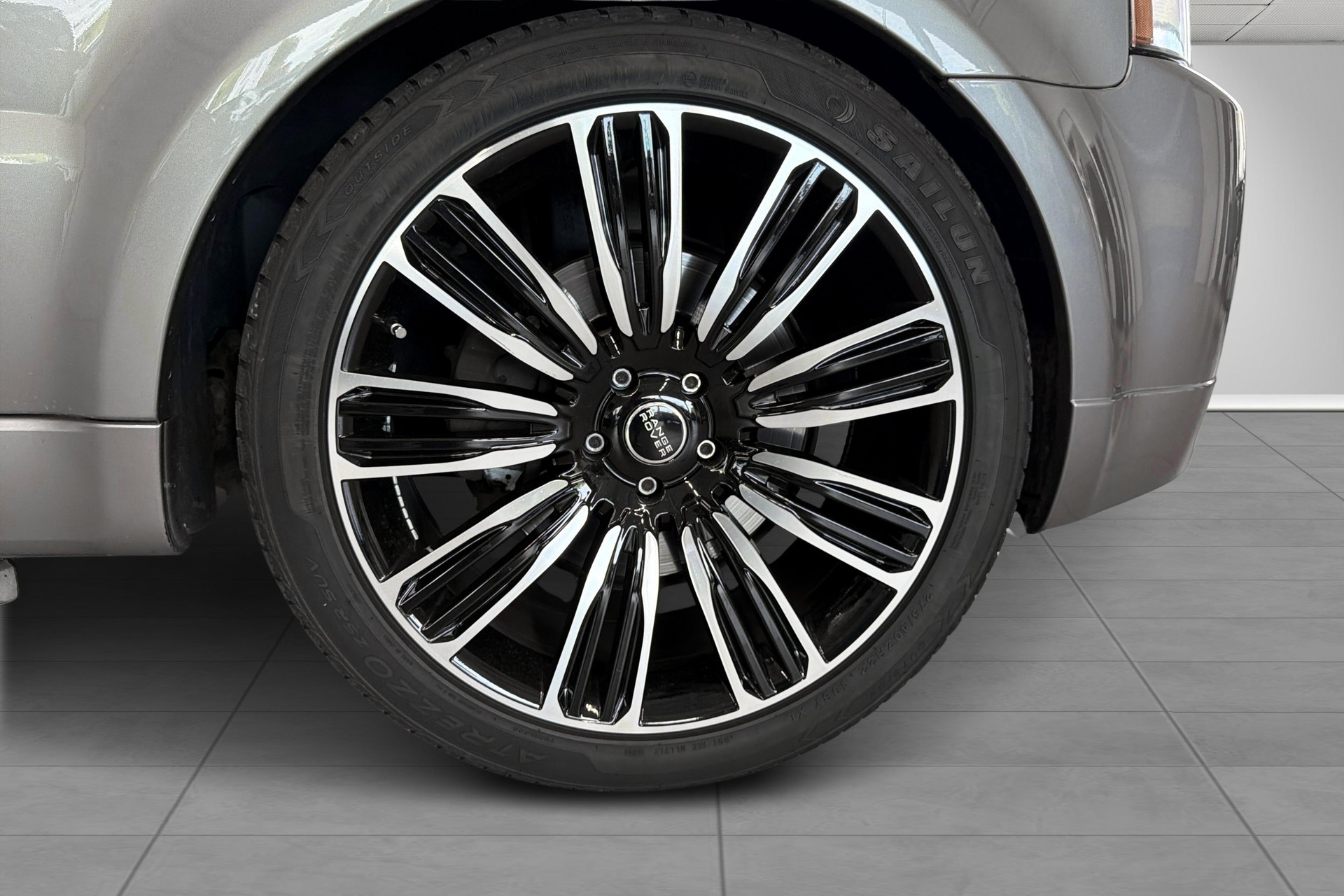 LAND ROVER Range Rover Sport 3.0 TDV6 Autobiography Automatic-showroom-element-3