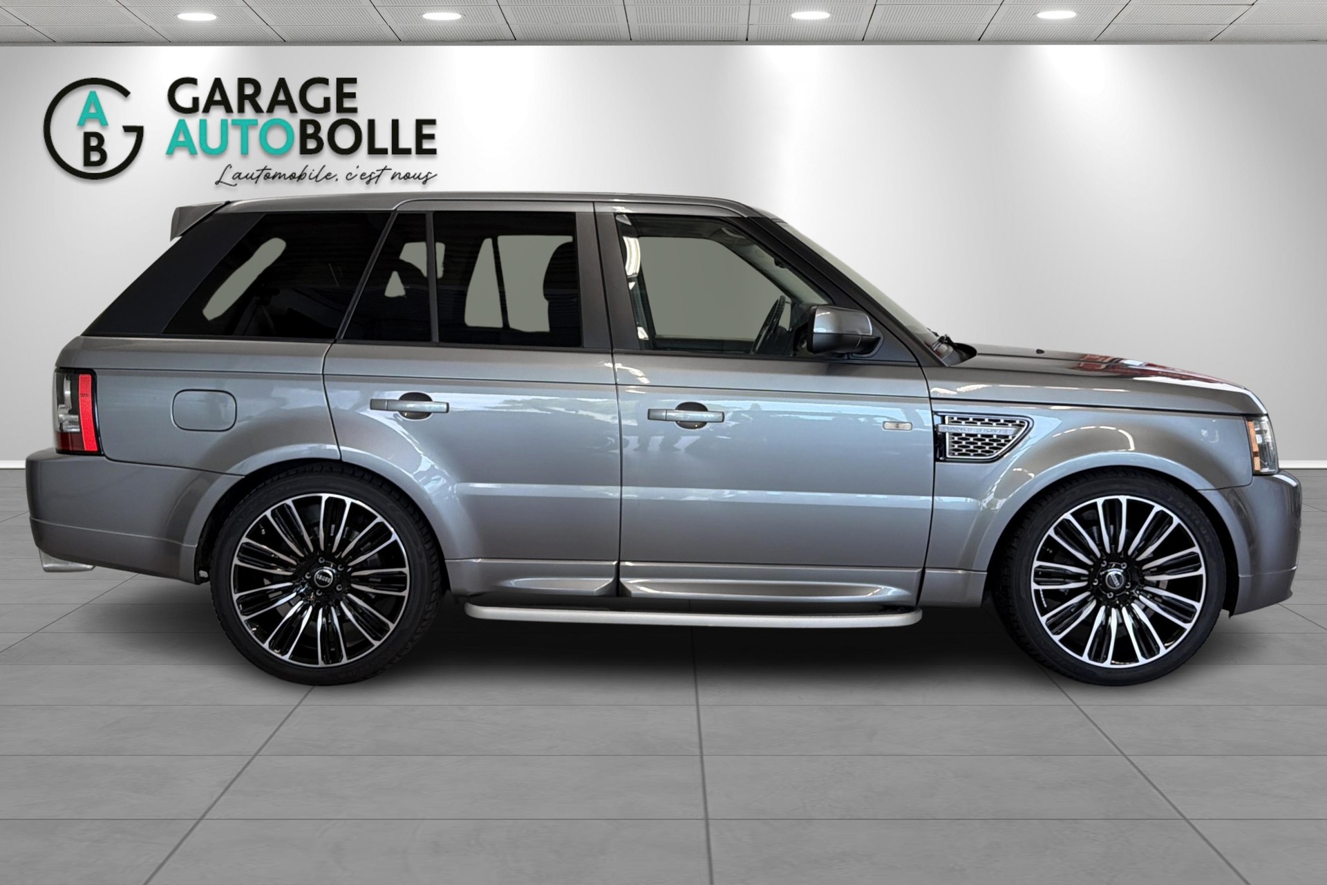 LAND ROVER Range Rover Sport 3.0 TDV6 Autobiography Automatic-showroom-element-2