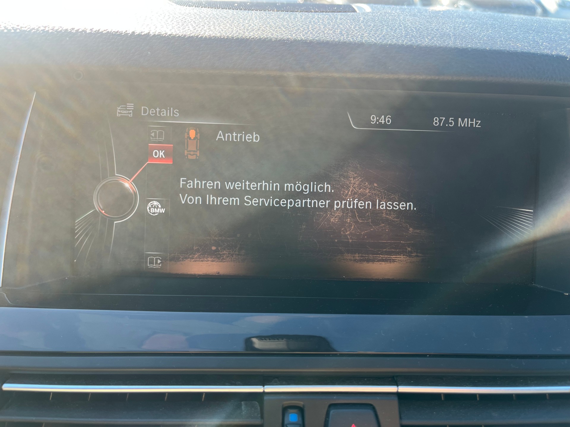 BMW 530d Touring xDrive Luxury Line Steptronic-image-15
