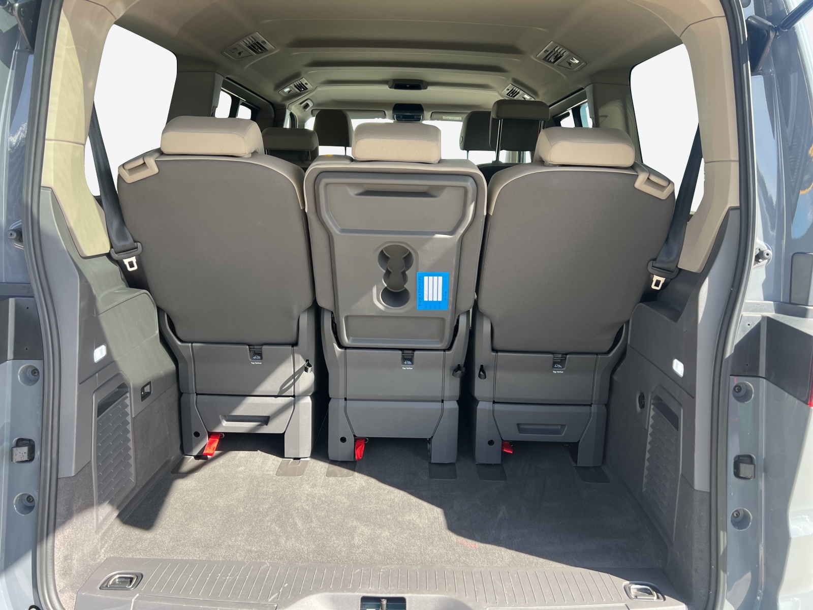 VW Multivan 2.0 TDI Liberty DSG Lang-image-12