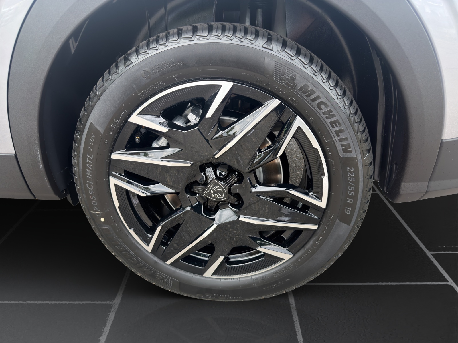 PEUGEOT 5008 NEW 145 e-DCS6 GT-image-9
