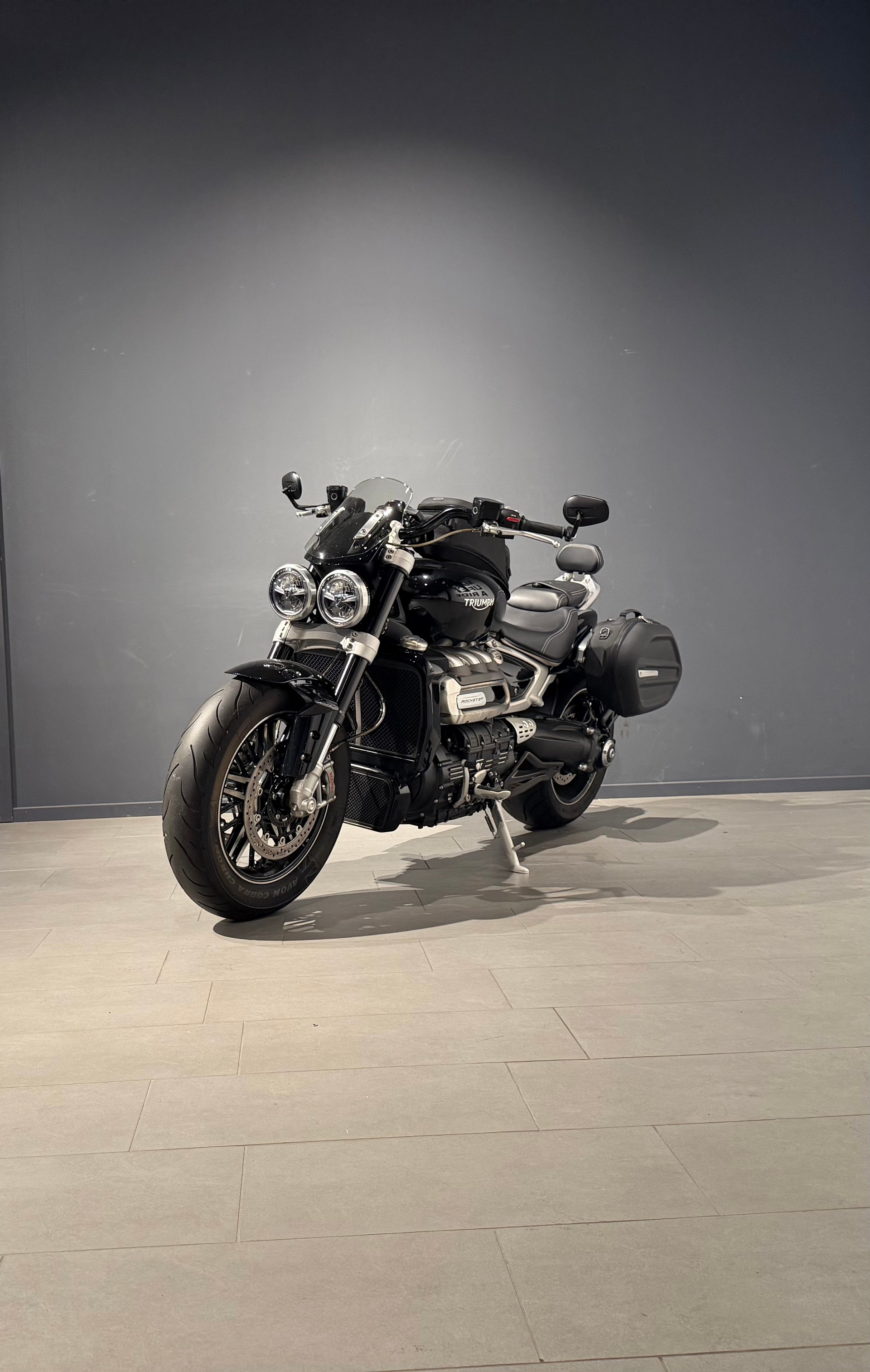 TRIUMPH Rocket 3 GT-image-2