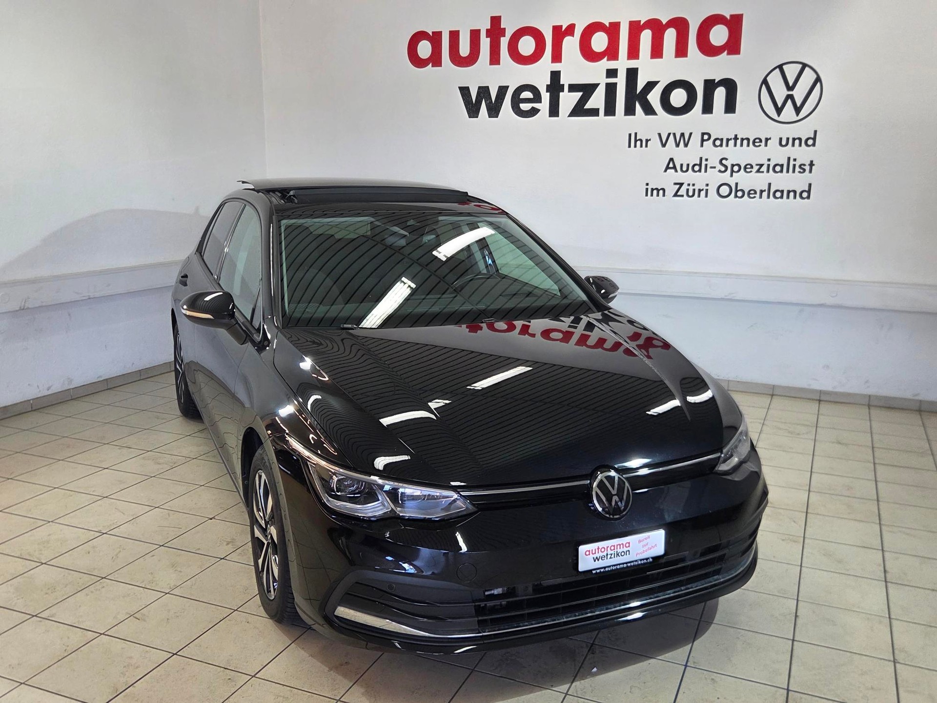 VW Golf 2.0 TDI Style DSG-showroom-element-1