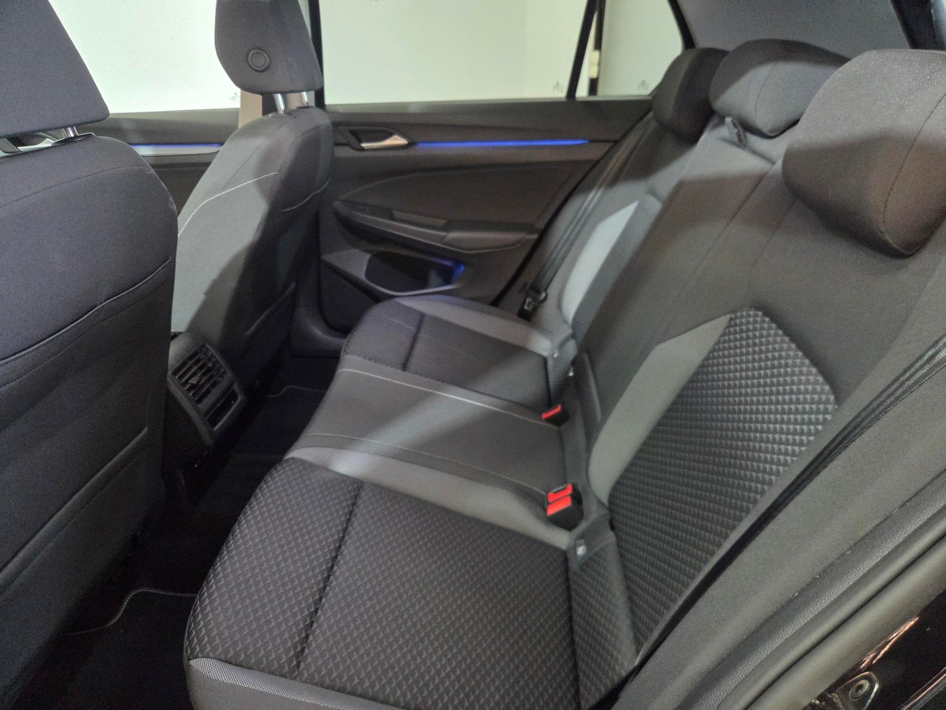 VW Golf 2.0 TDI Style DSG-image-9