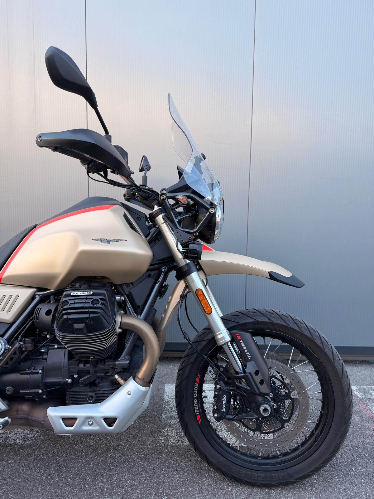 MOTO GUZZI V85 TT 850 Travel Pack-image-3