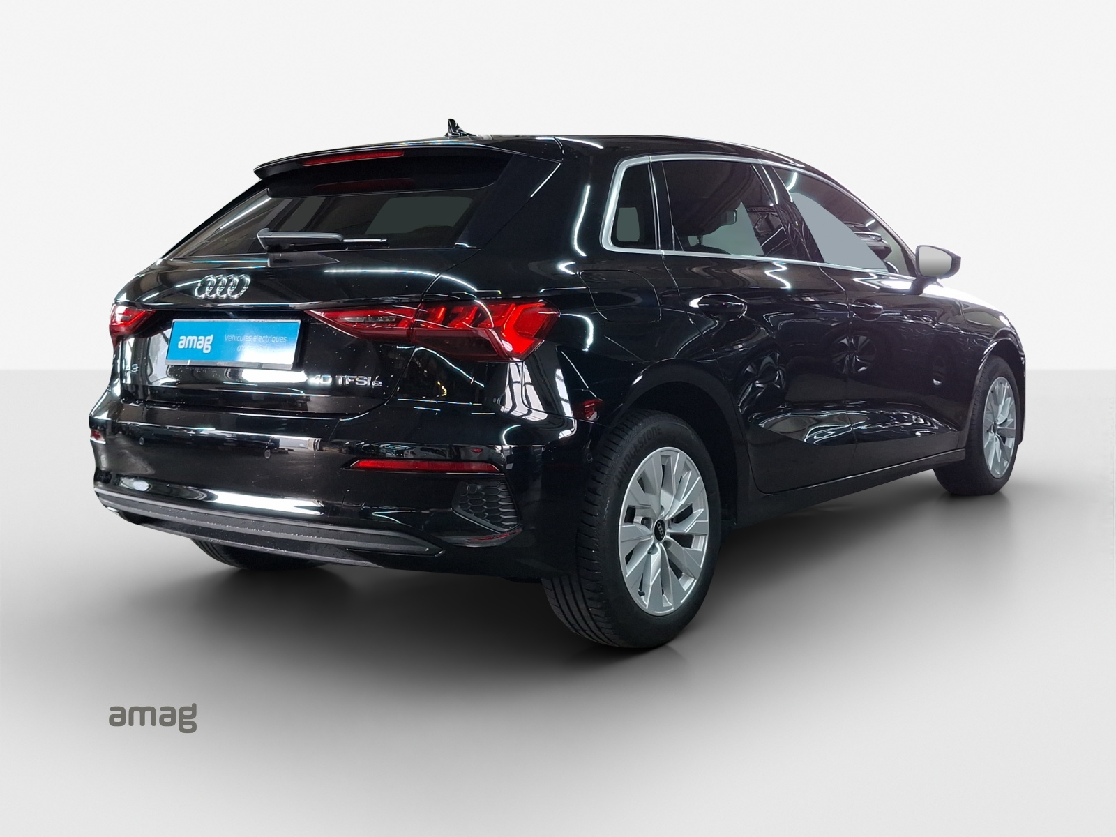 AUDI A3 Sportback 40 TFSI e S-tronic-image-4