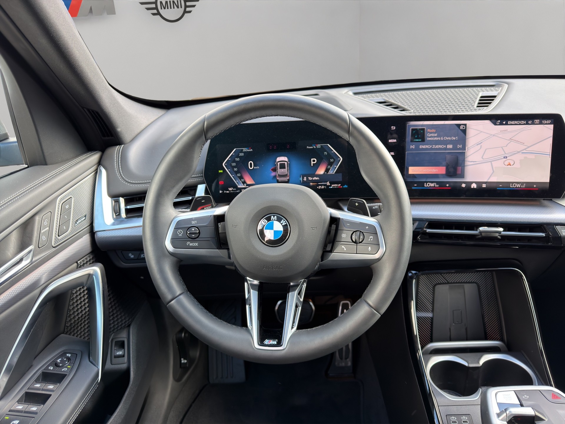 BMW X1 xDrive 23i 48V M Sport-image-12