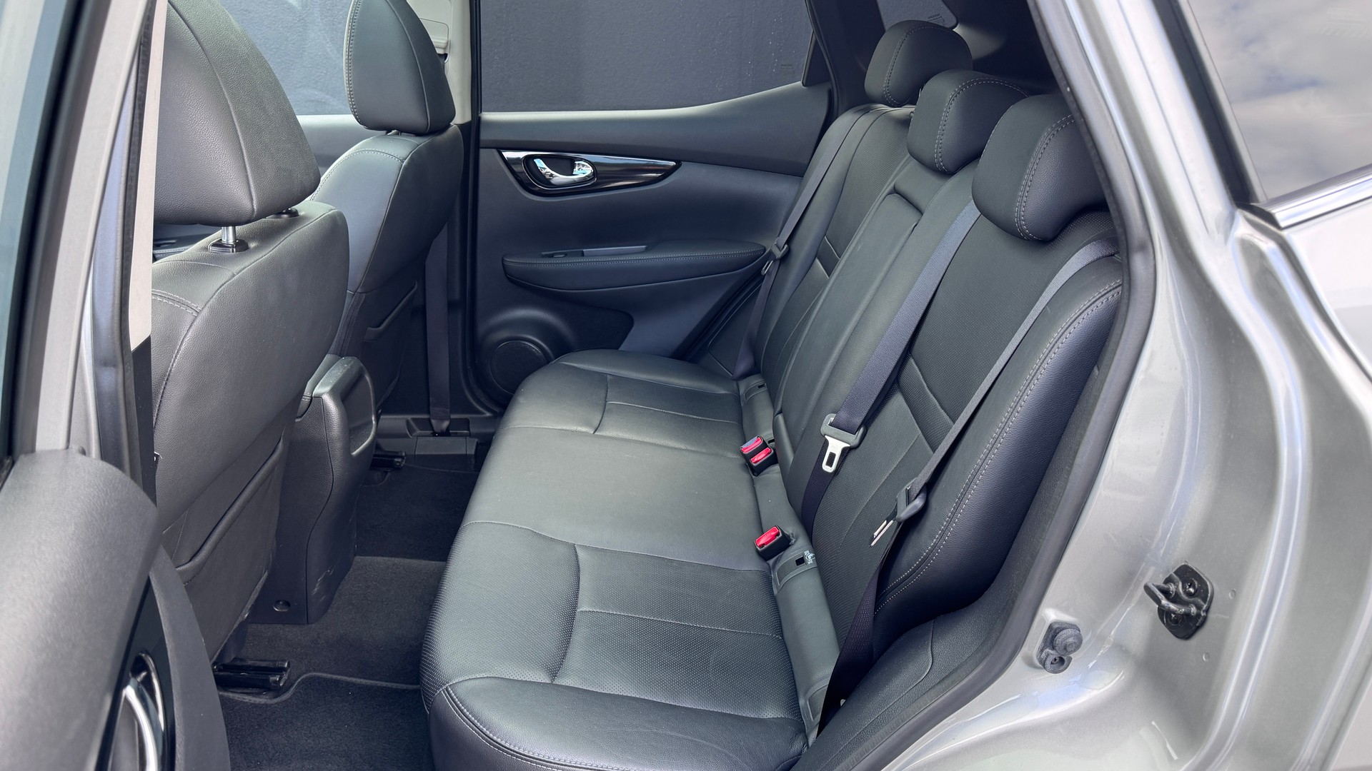 NISSAN Qashqai 1.6 dCi 360° Xtronic CVT-image-8