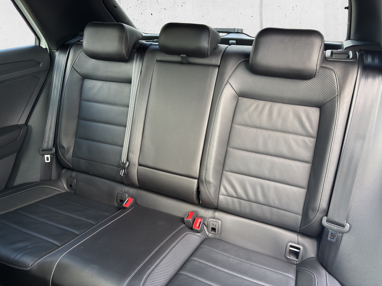VW T-Roc 2.0 TSI R-Line DSG 4Motion mit fortl. Werksgarantie, AHK, Panorama-Ausstell-/Schiebedach, Standheizung & Winterräder-image-29