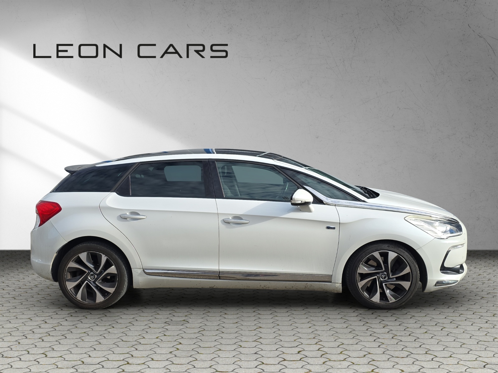 DS AUTOMOBILES DS5 HYbrid4 200 Chic EGS6-showroom-element-3