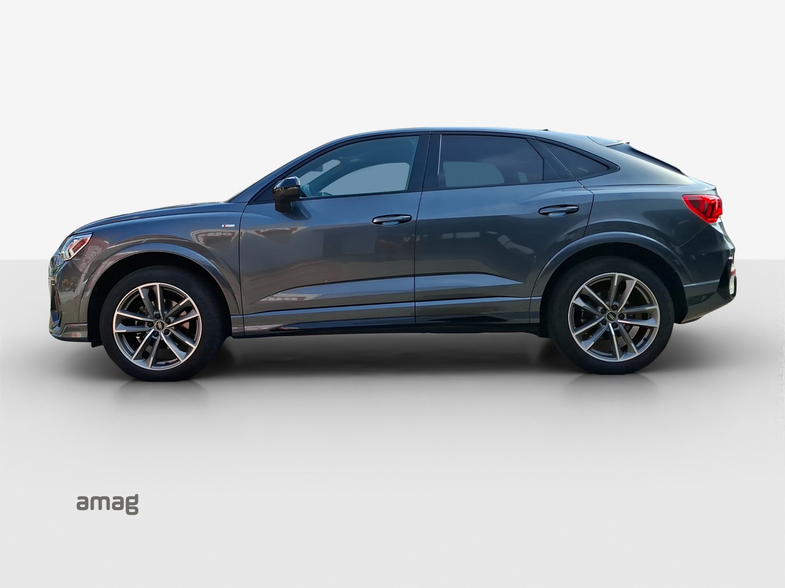 AUDI Q3 Sportback 35 TFSI S line Attraction S-tronic-showroom-element-1