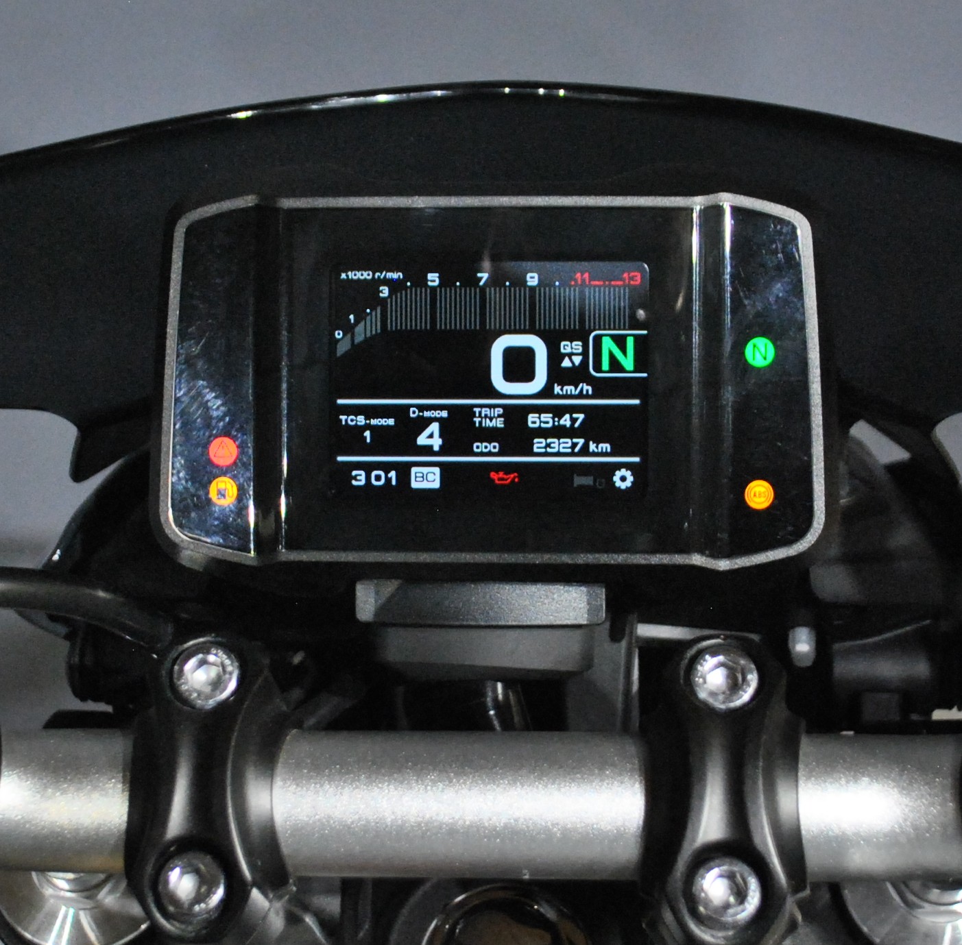 YAMAHA MT-09-image-5