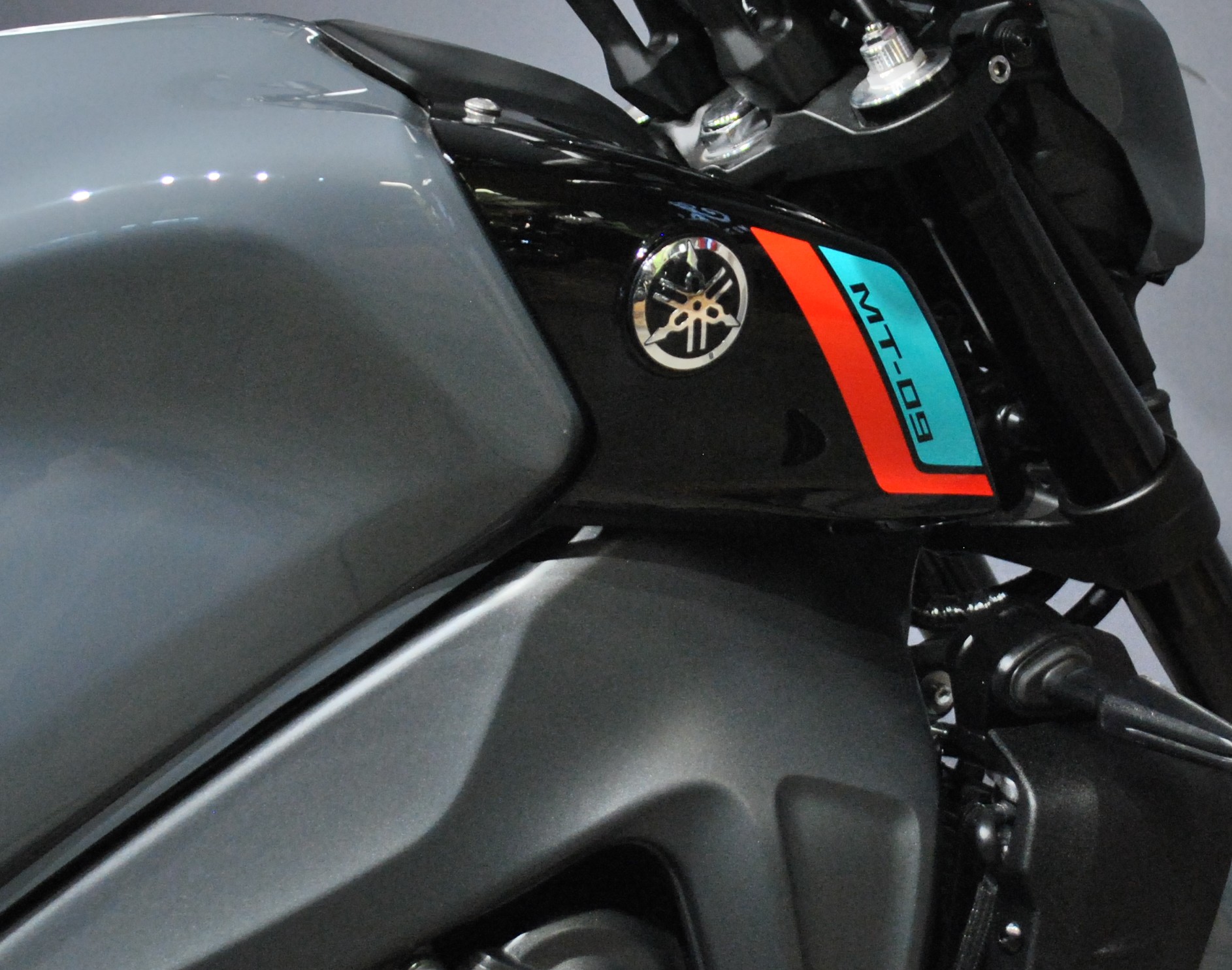 YAMAHA MT-09-image-6
